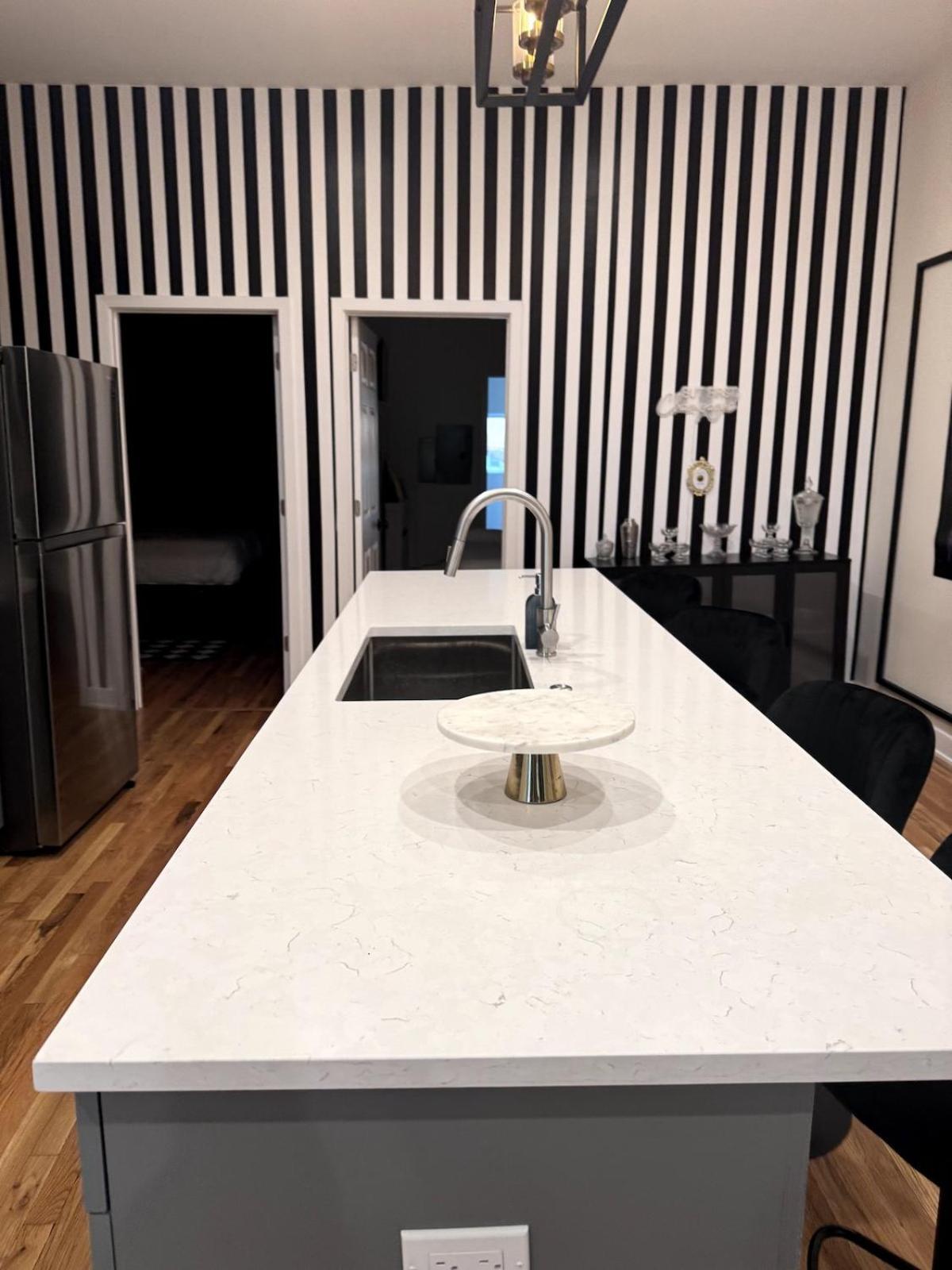 Vogue Bucktown Apartment Chicago