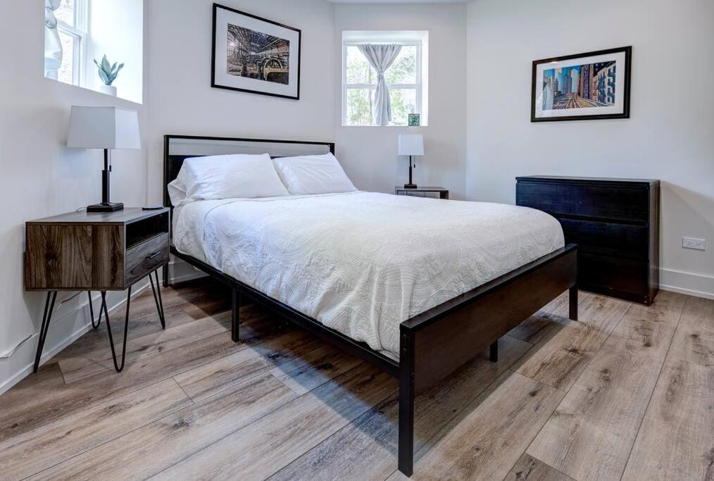 Stylish 2br Stunner In Unbeatable Location Apartment