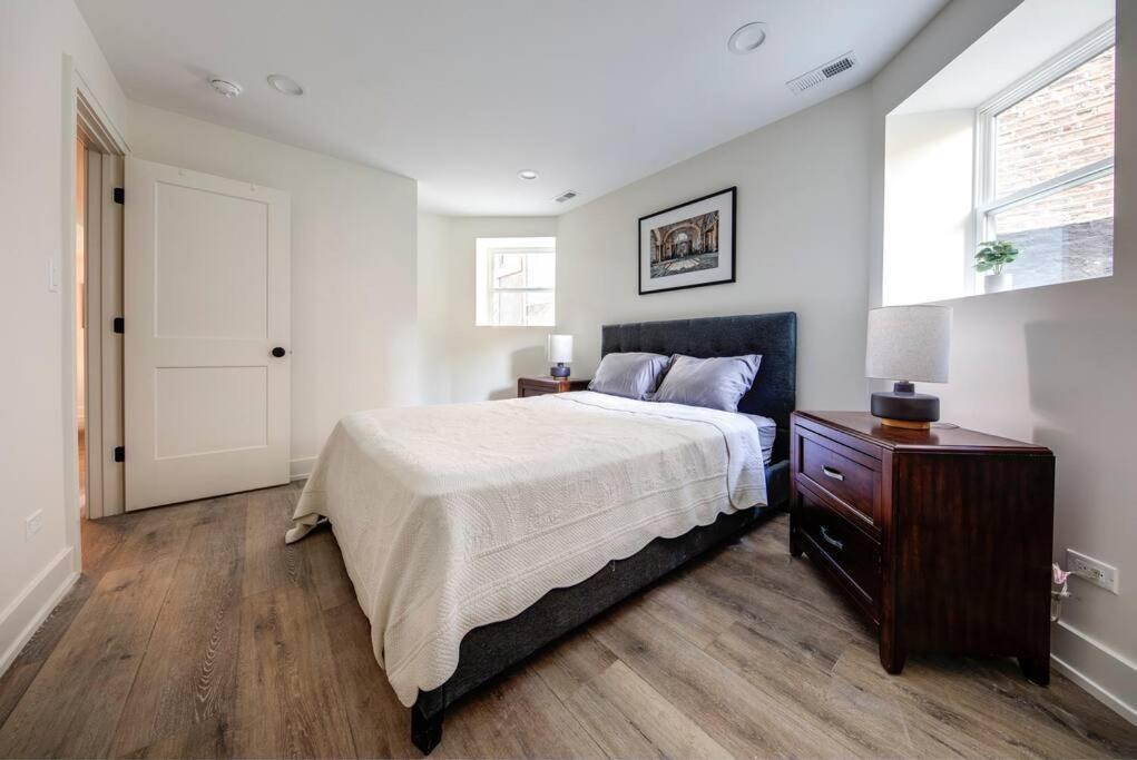 Apartment Stylish 2br Stunner In Unbeatable Location