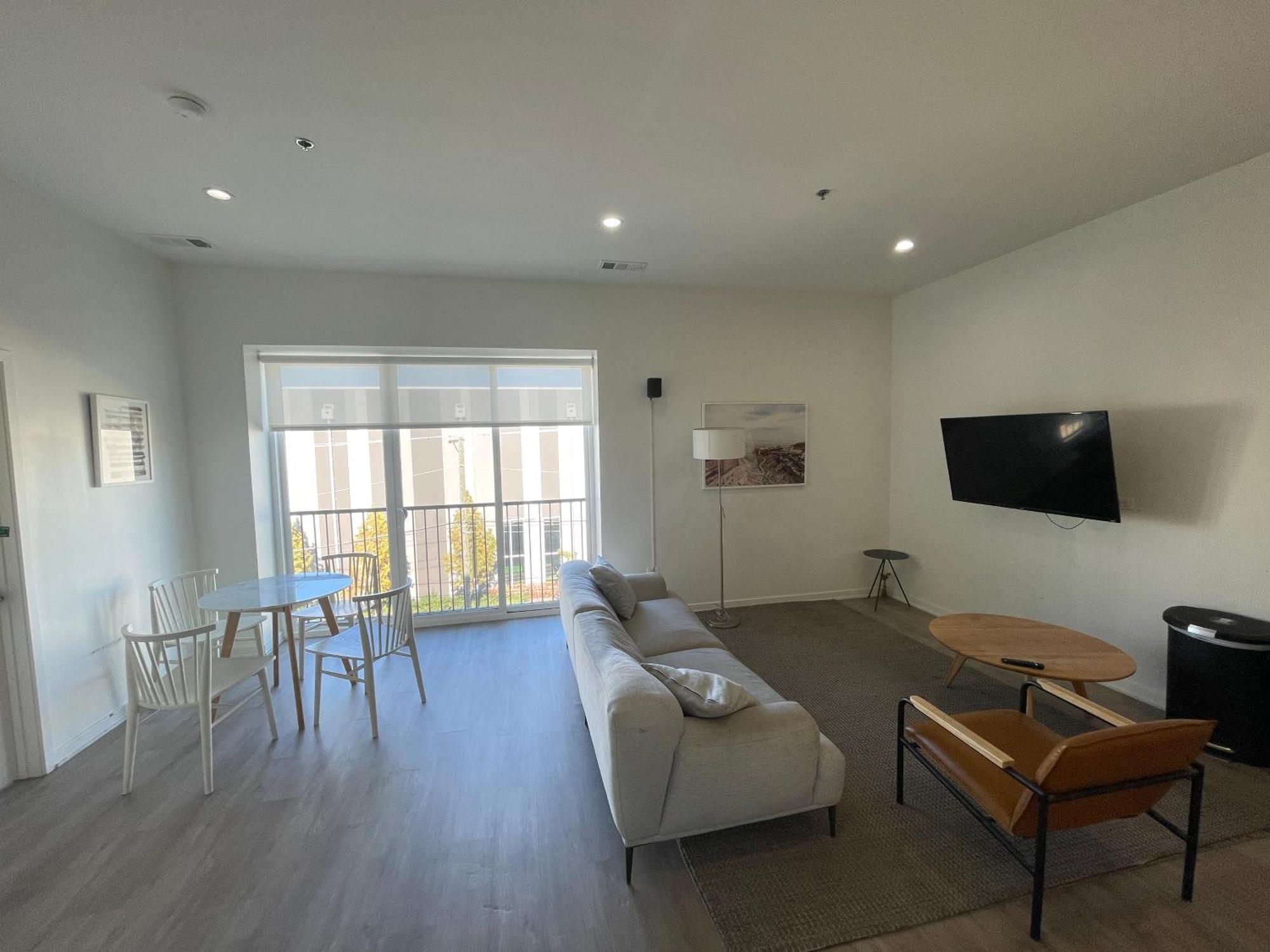 Casa de hóspedes Stylish Shared Minutes From Downtown Chicago, 1bedroom And Shared Access Chicago