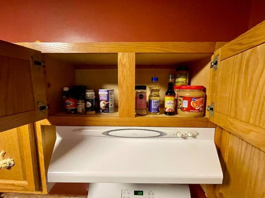 Cozy, Spacious Self-checkin In I Car Available Apartment