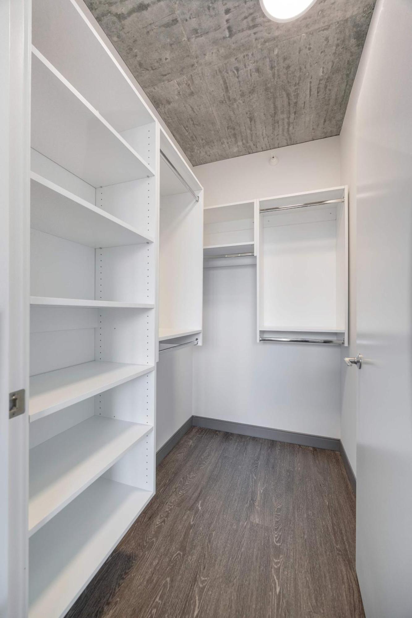 Sophisticated 3br - New Modern And Luxurious Apartment