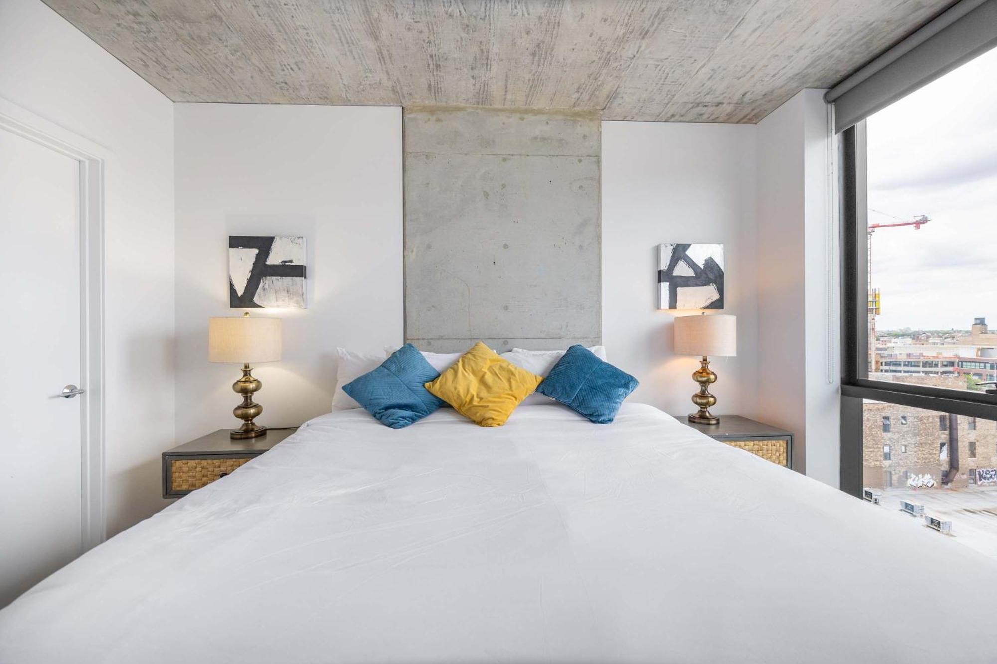 Sophisticated 3br - New Modern And Luxurious *