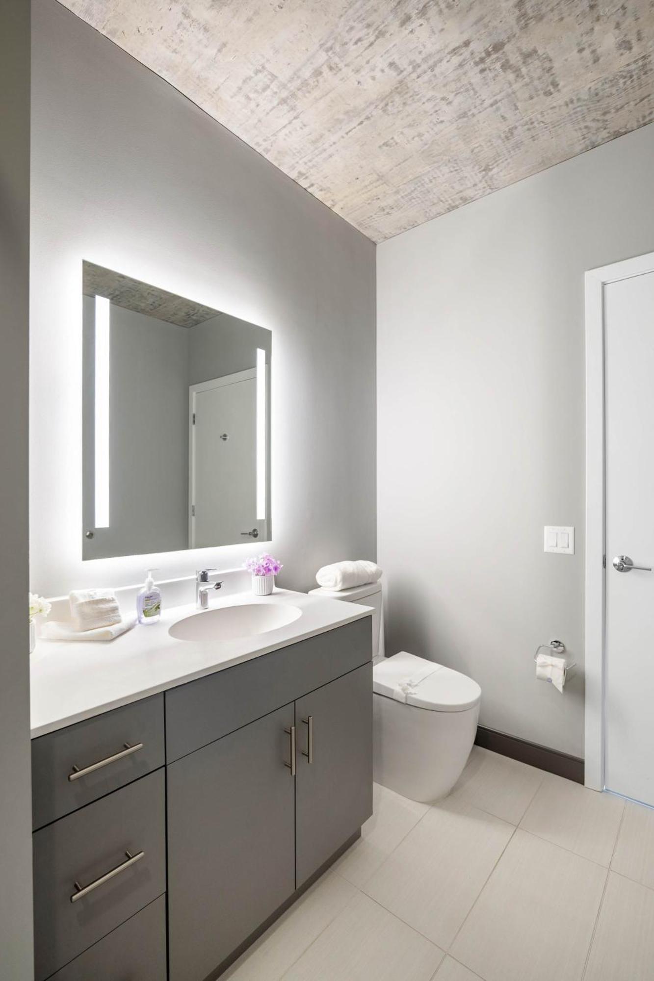 Sophisticated 3br - New Modern And Luxurious Apartment *