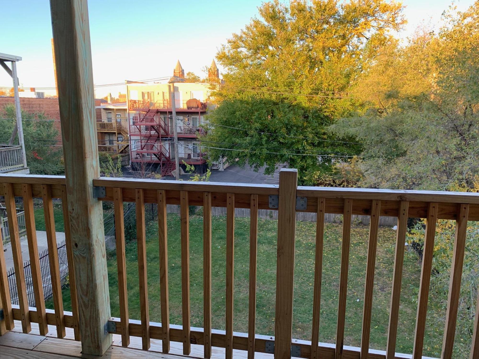 Entire With Private Balcony Apartment Chicago