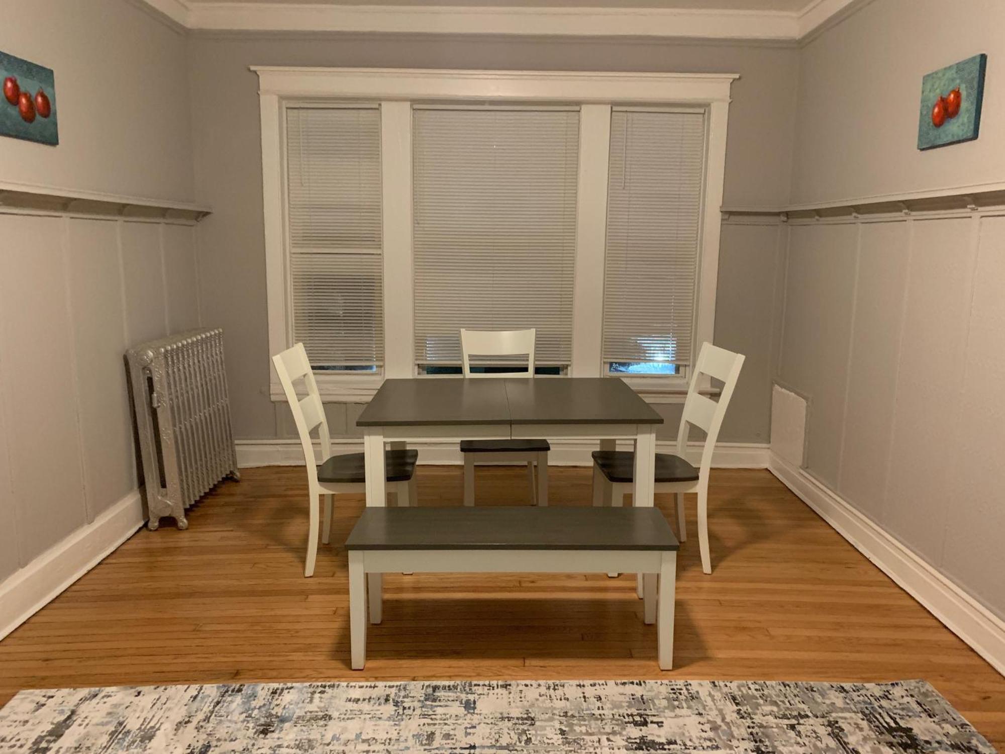 Entire With Private Balcony *