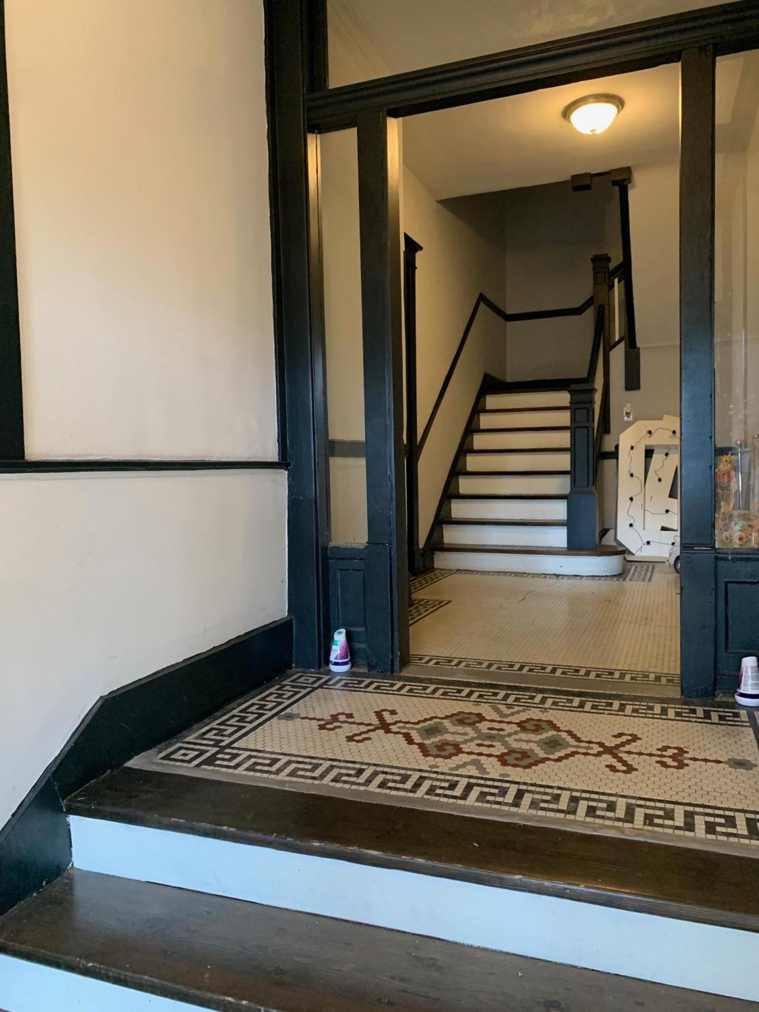 Entire With Private Balcony Chicago