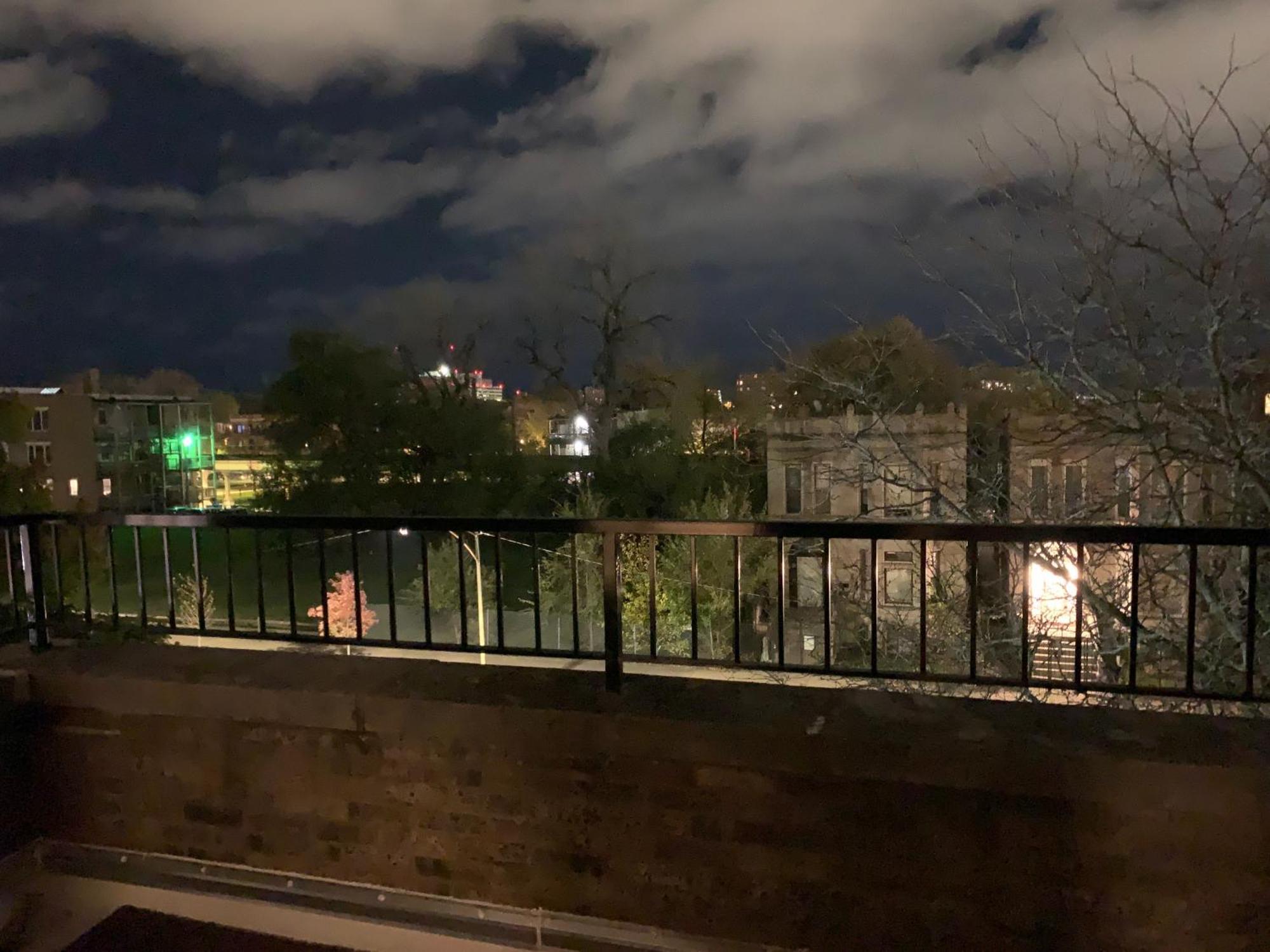 Entire With Private Balcony *