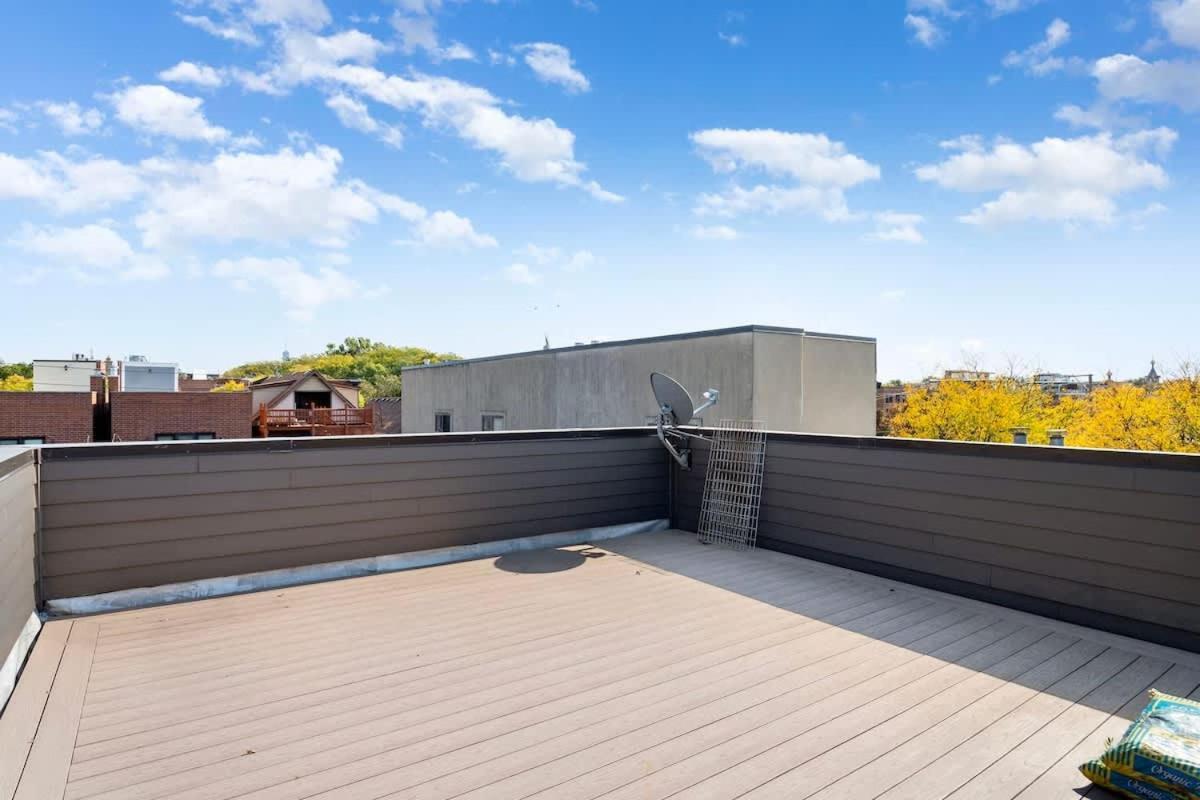 Hébergement de vacances Stunning 5br In Heart Of With 2 Rooftops *