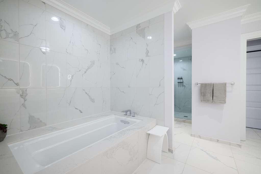 Hyatt Regency Hotel 4*