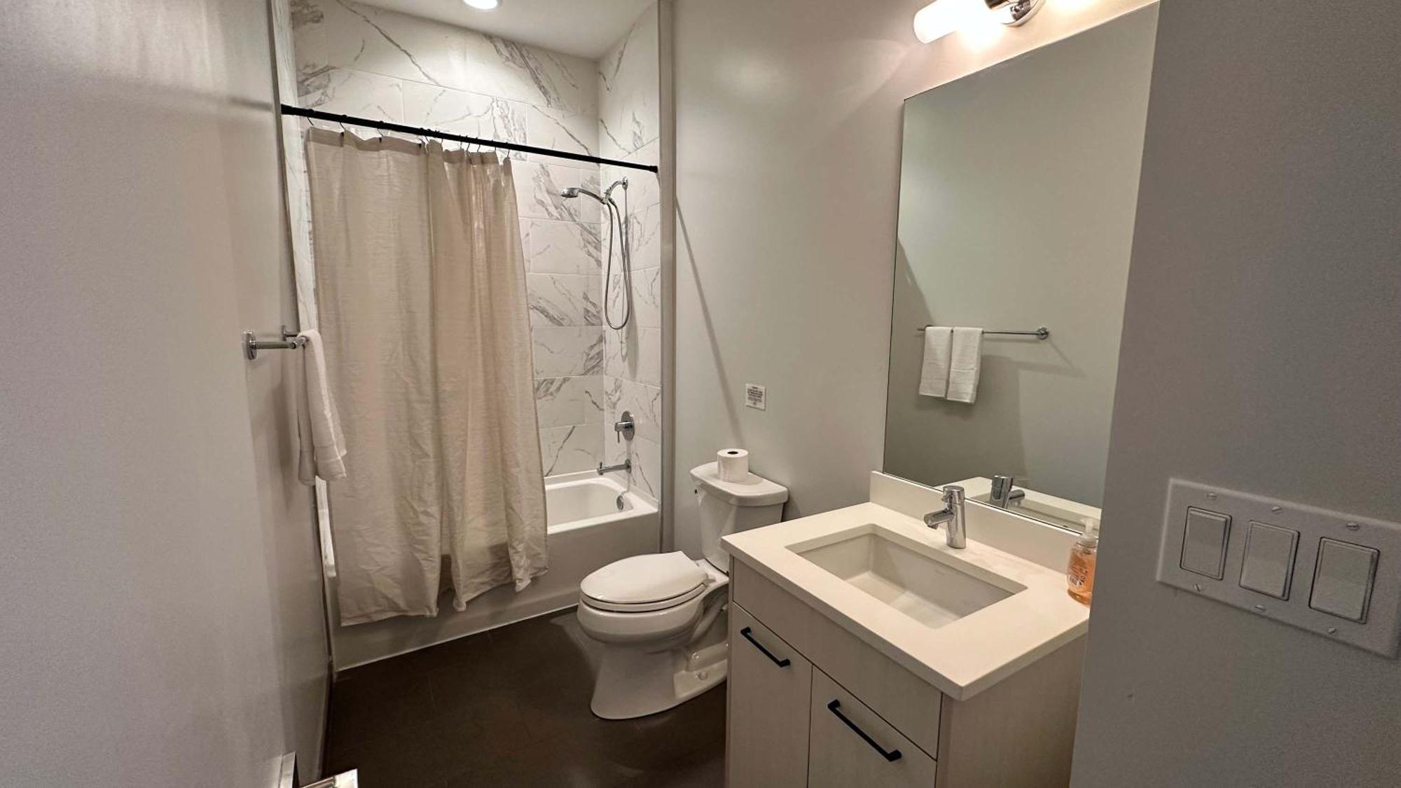 Apartment New Built Sleeps 8