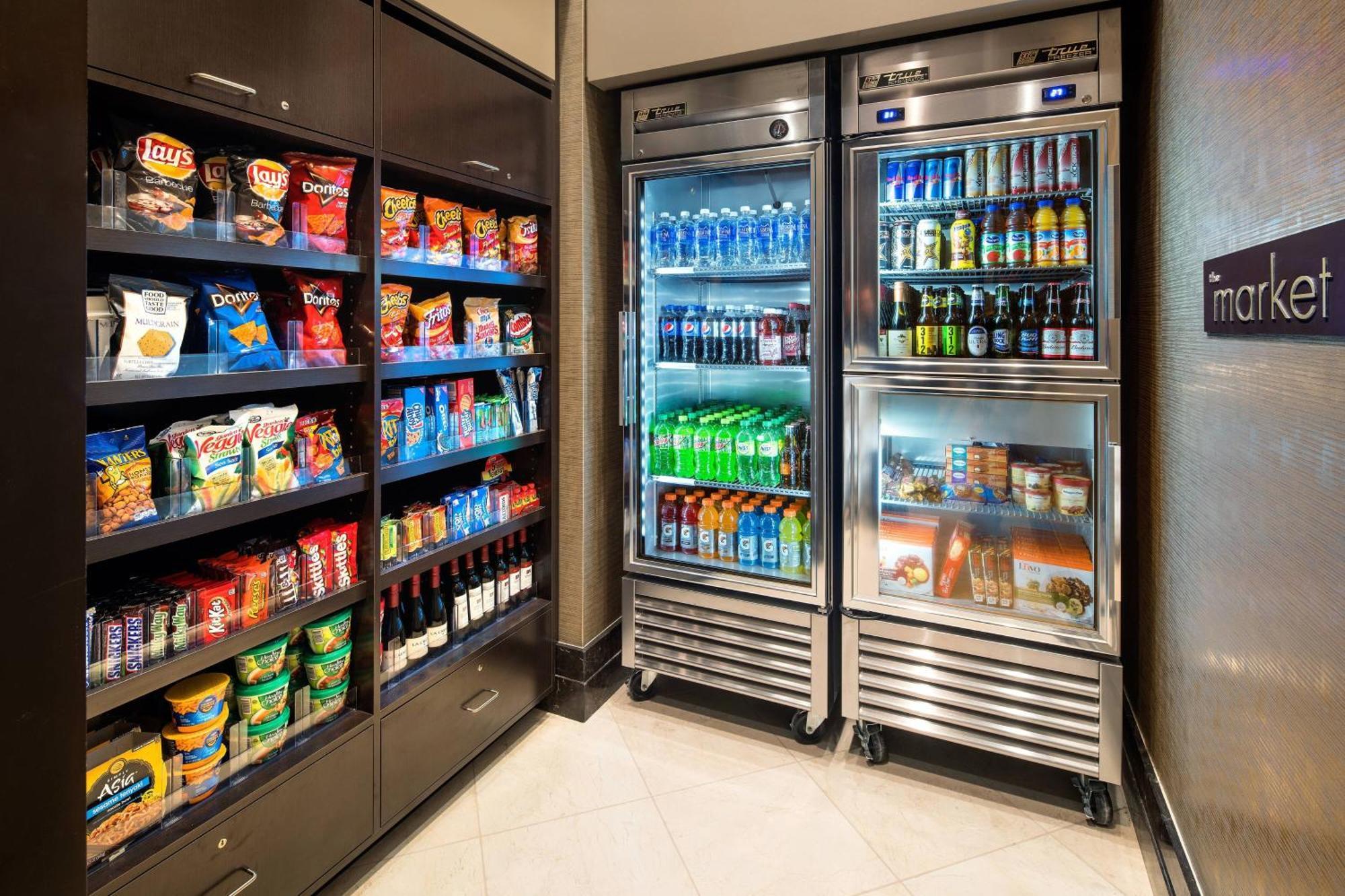 By Marriott Downtown/loop Hotel 3*