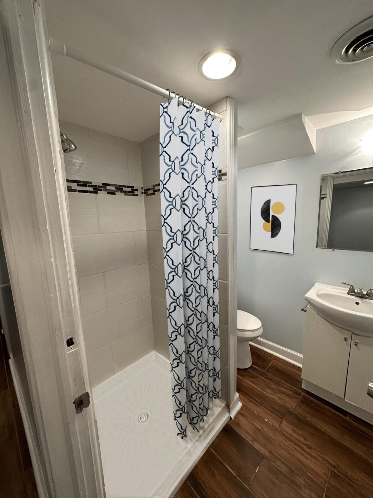 & Comfy 2 Bedroom I West Loop I Free Parking O Apartamento *