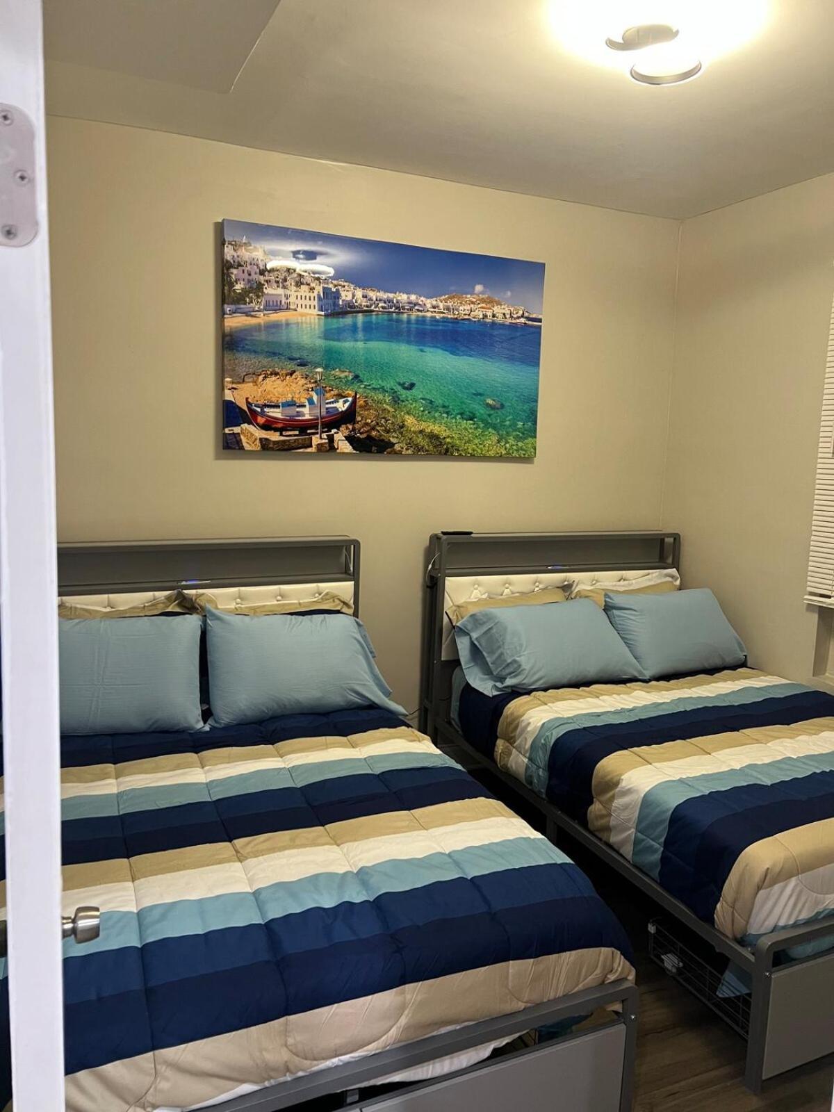 Apartment Chic Retreat Chicago