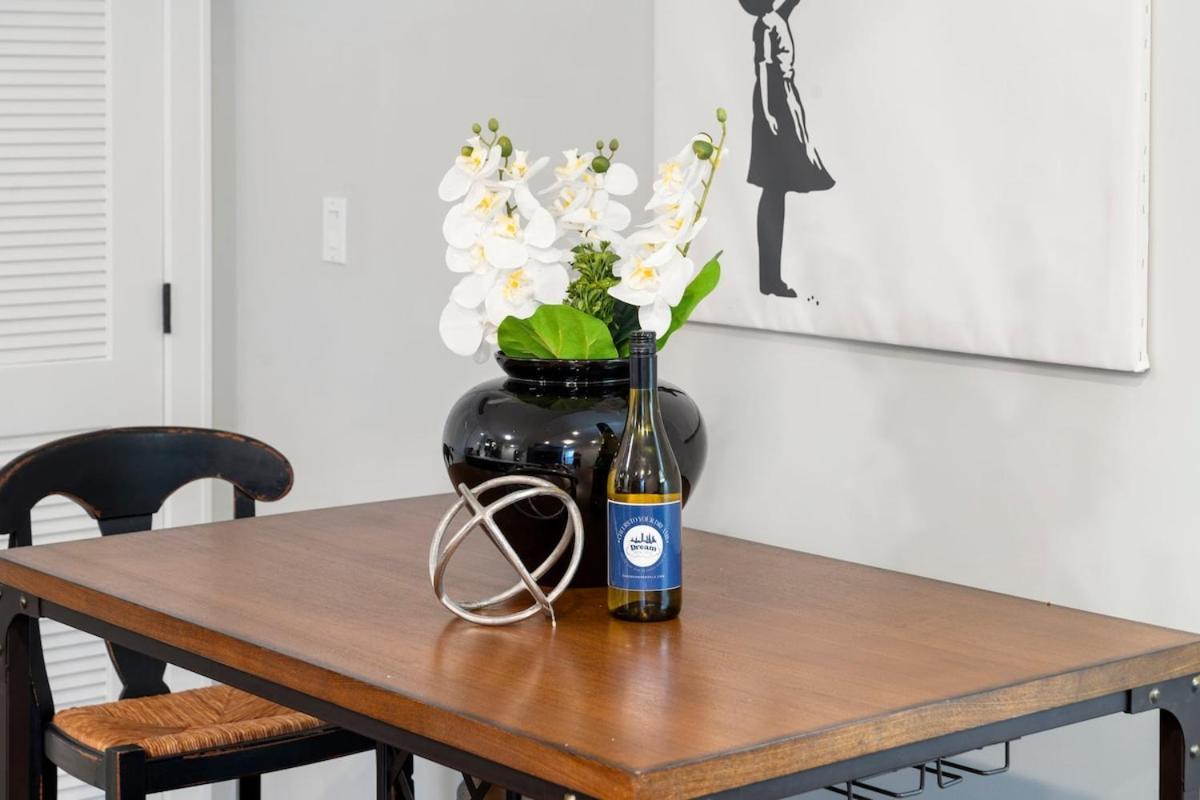 Charming Apartment *