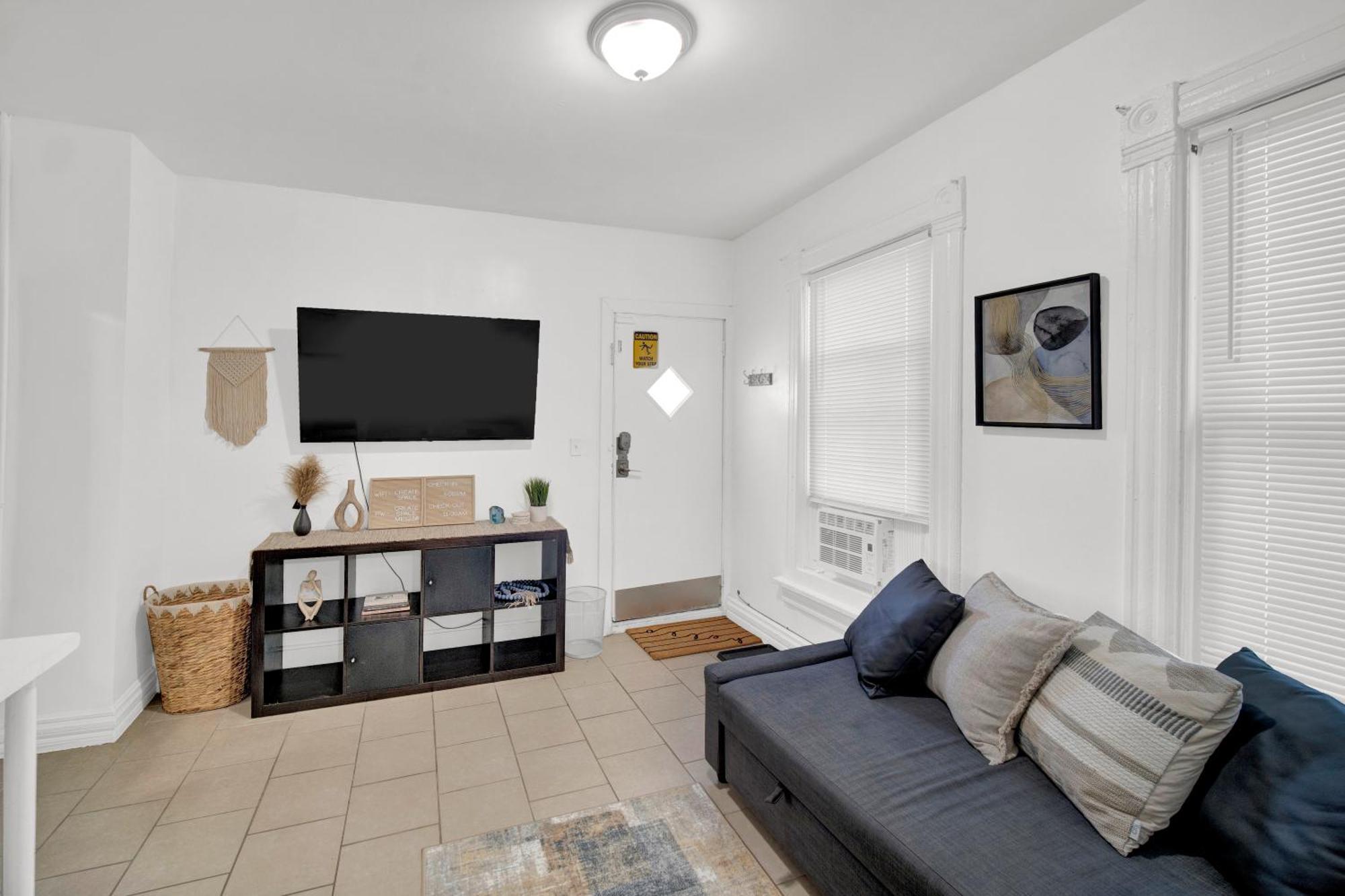 Apartment Kimball Chicago