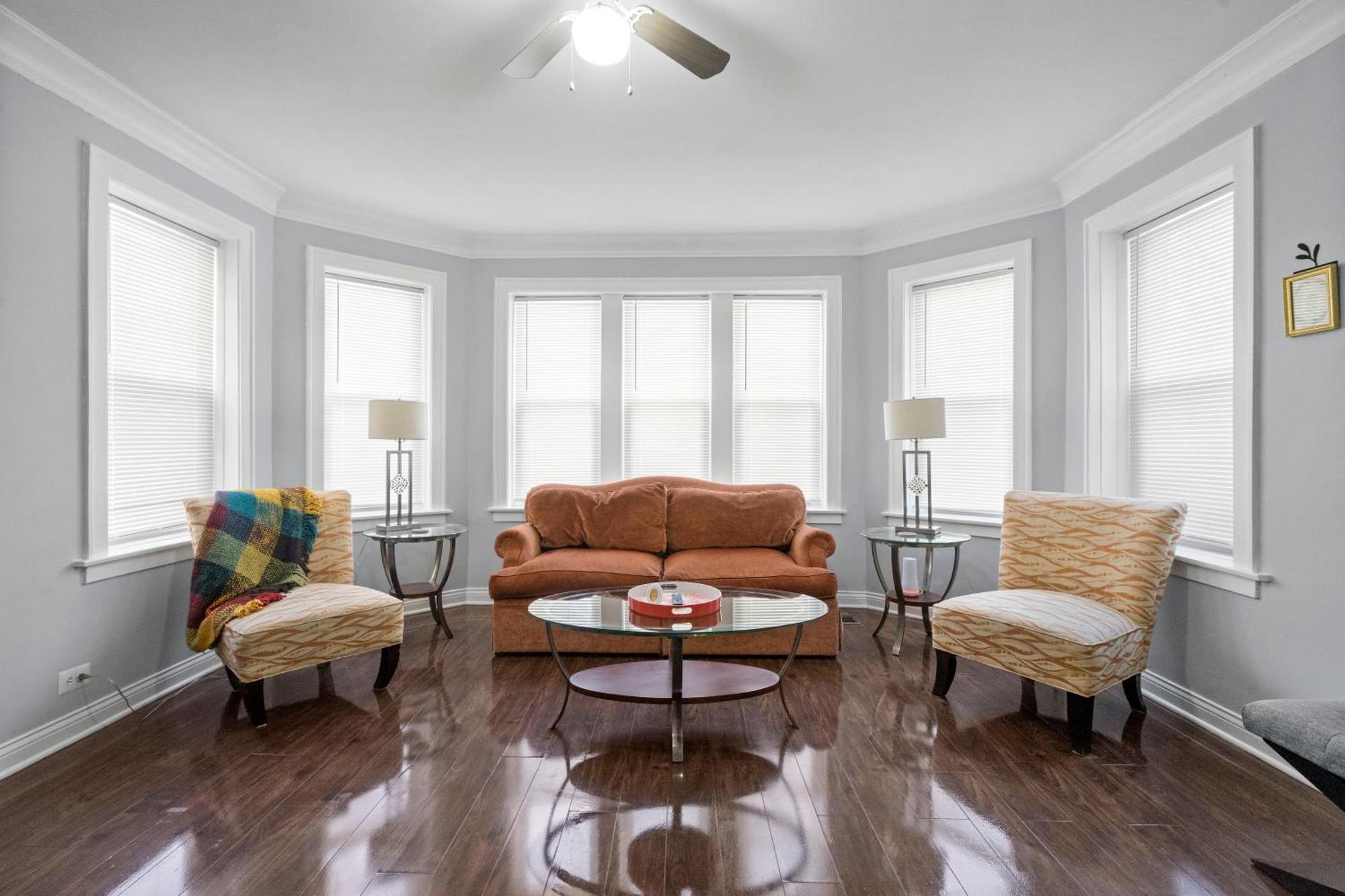 Apartamento 420 Long Term 2 Bedroom Laundry Private Parking