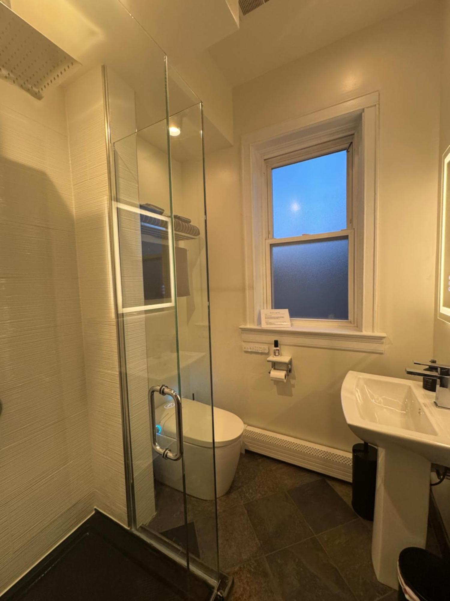 Elegant And Chic 2bed 2bath Steps From The Lake! * Chicago
