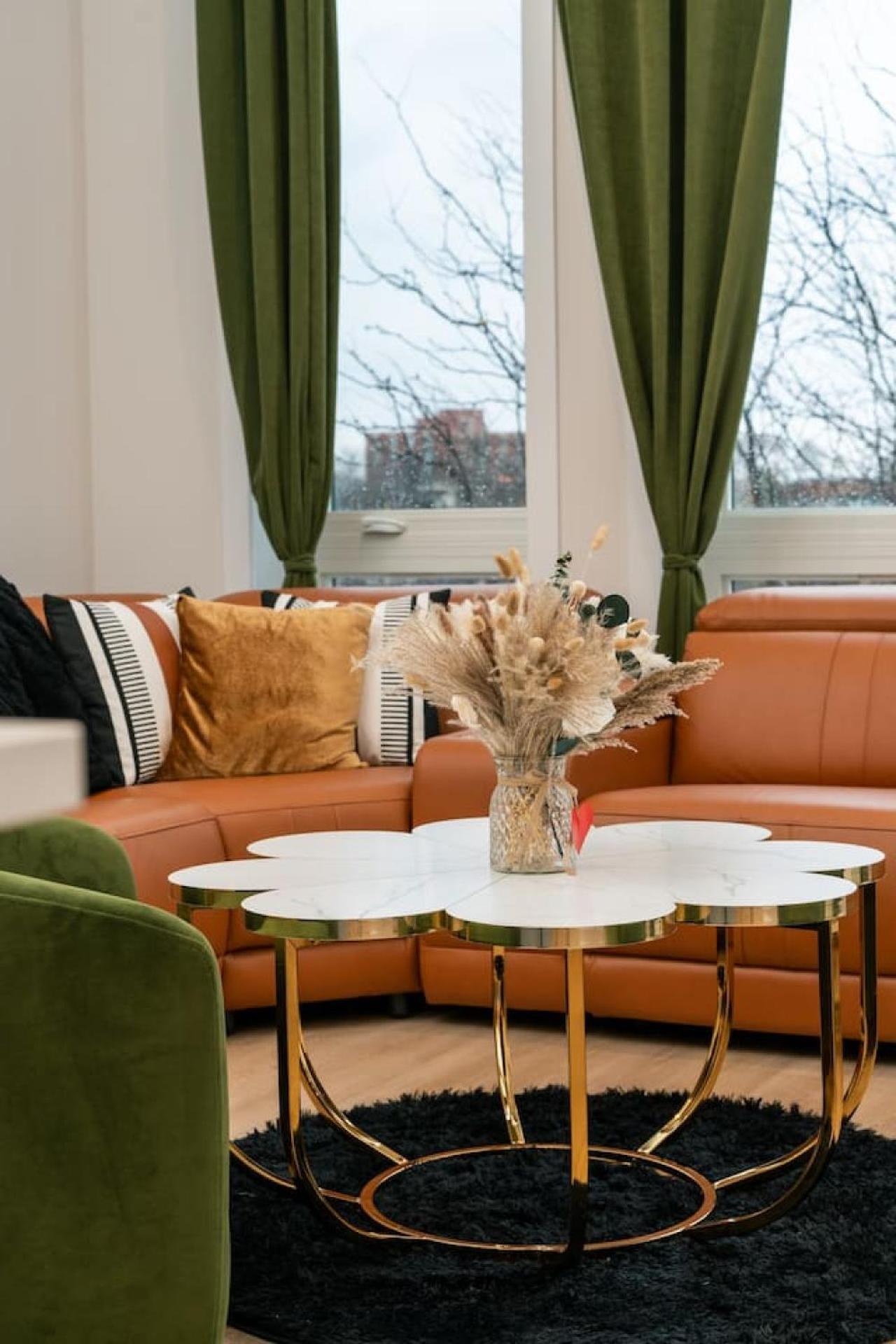 Modern 3br Near Dt Chi Apartment