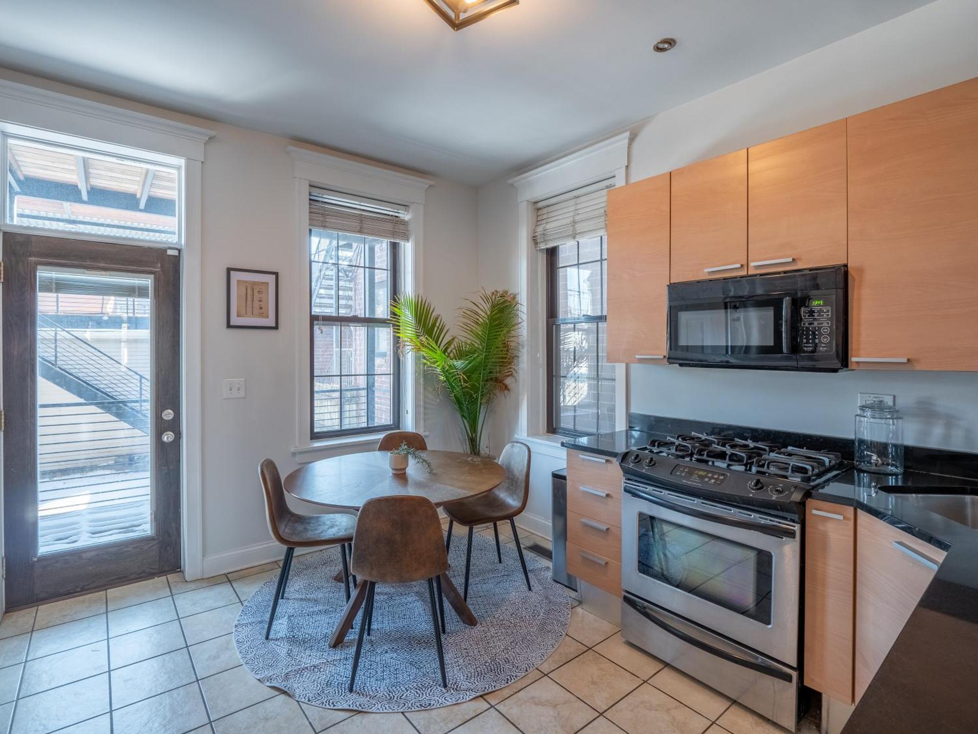 Apartment Wrigleyville Chicago