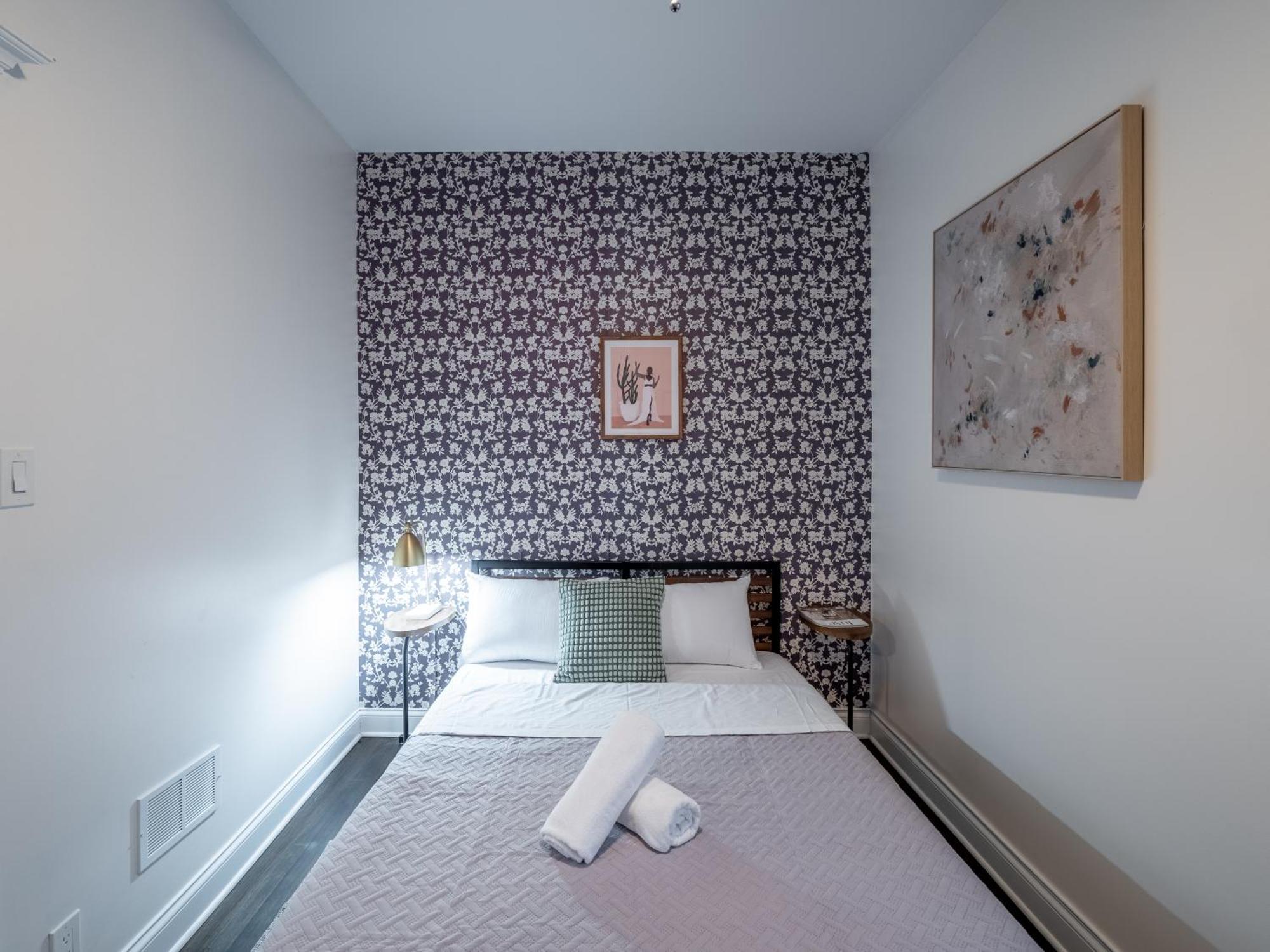 Wrigleyville Apartment