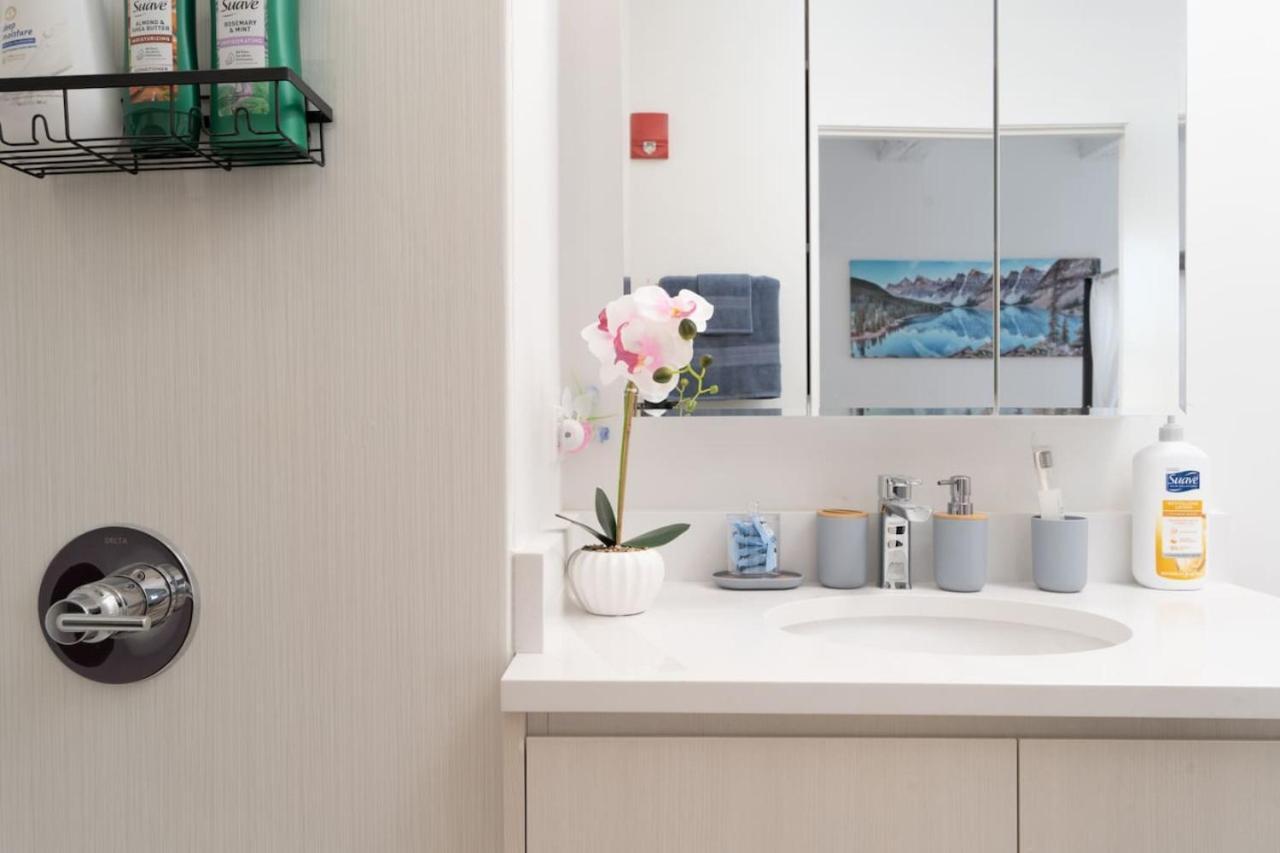 Apartamento Elegant Stylish Loft Oasis Uptown Rooftop Wfh Gym *