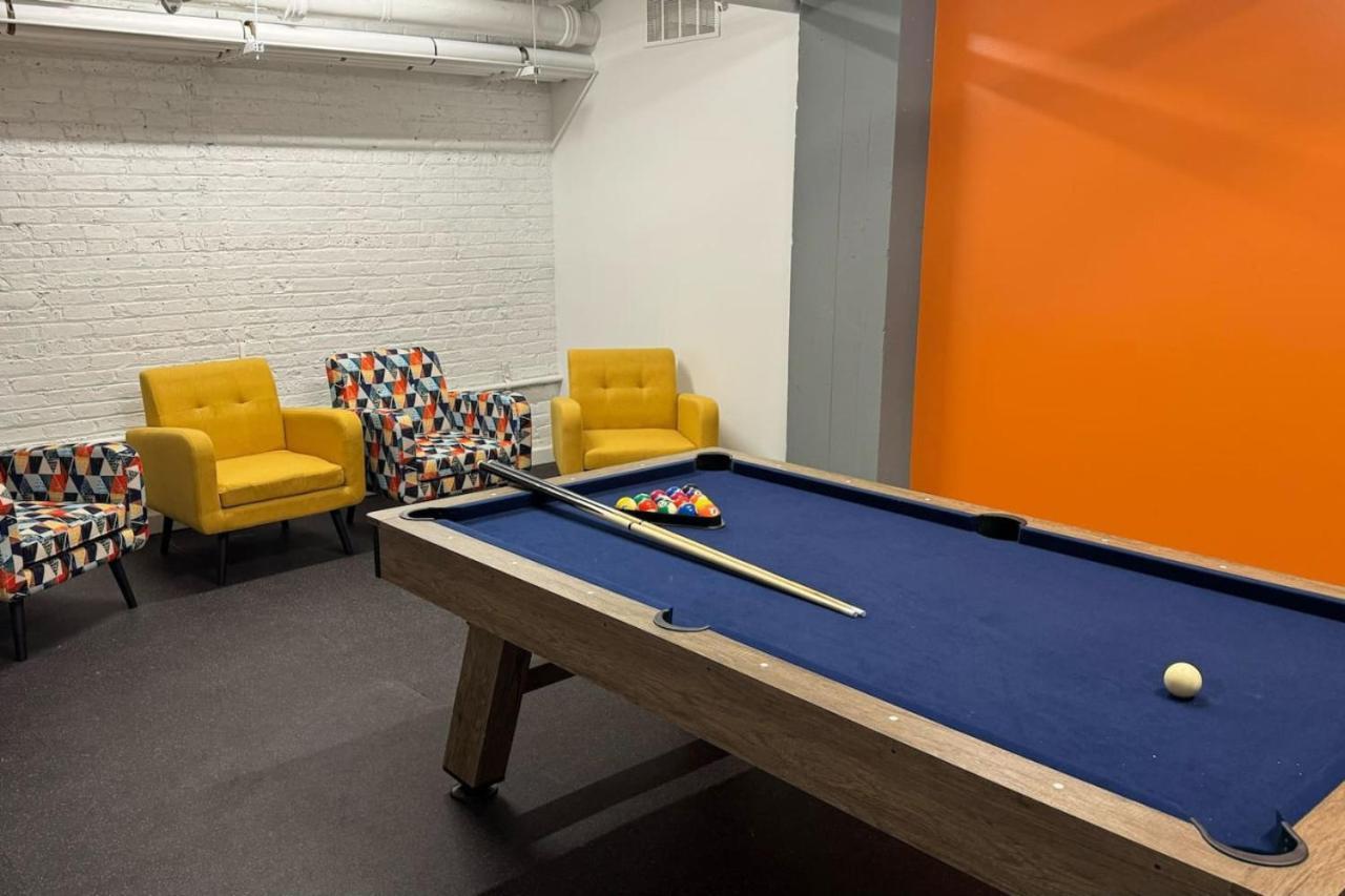 Peaceful Beachfront Loft Rooftop Gym Chicago