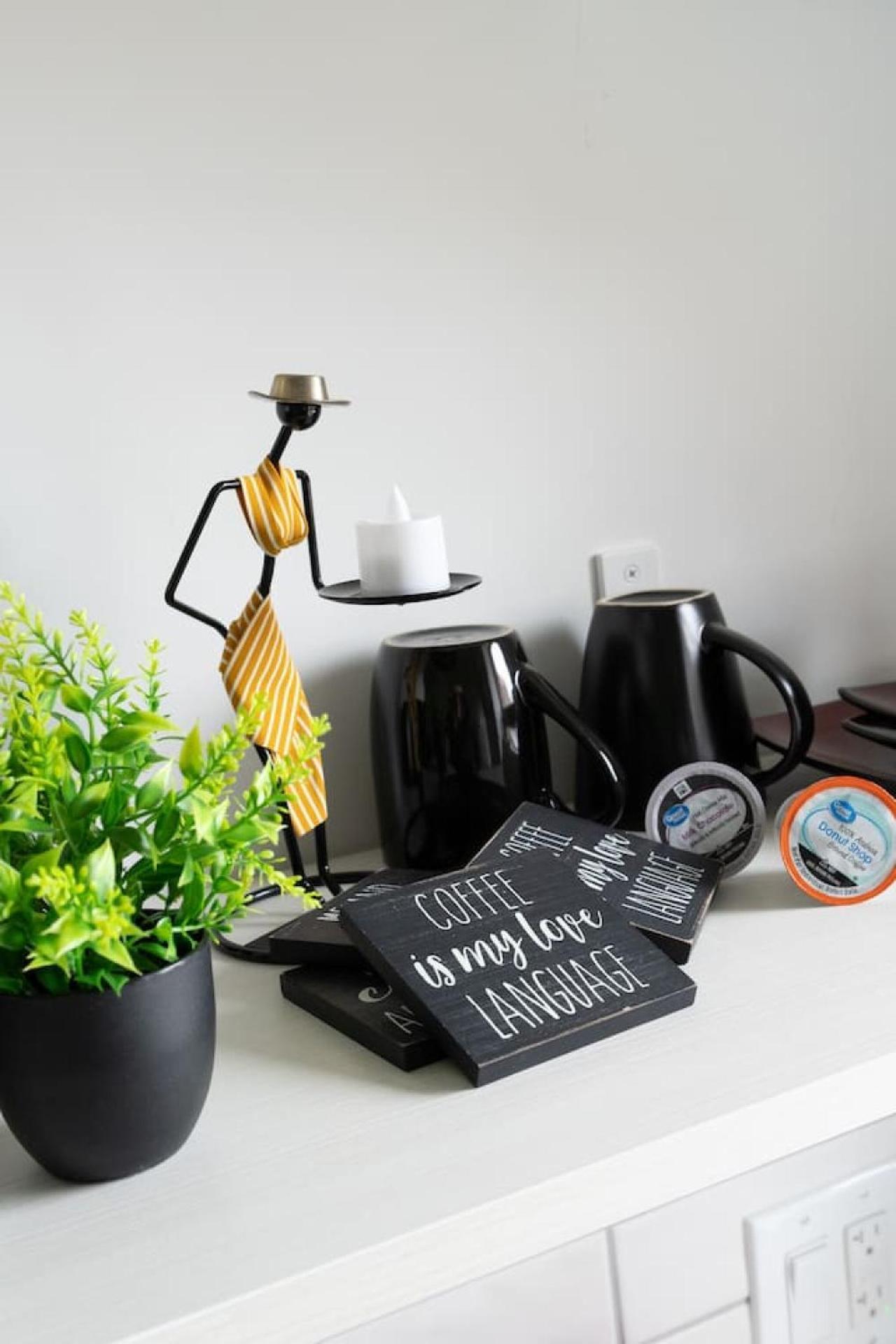 Apartment Peaceful Beachfront Loft Rooftop Gym *