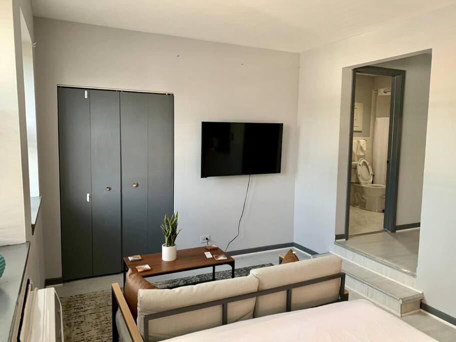 Explore North Side From Modern