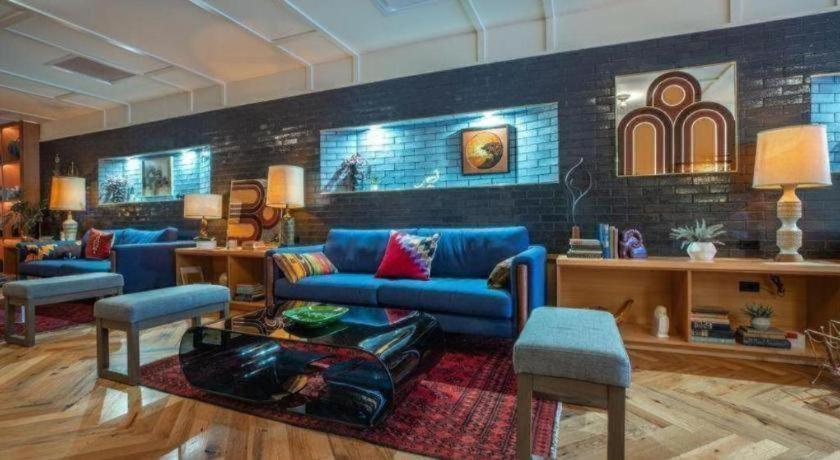 Found River North Chicago