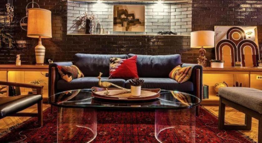 Found River North 3*