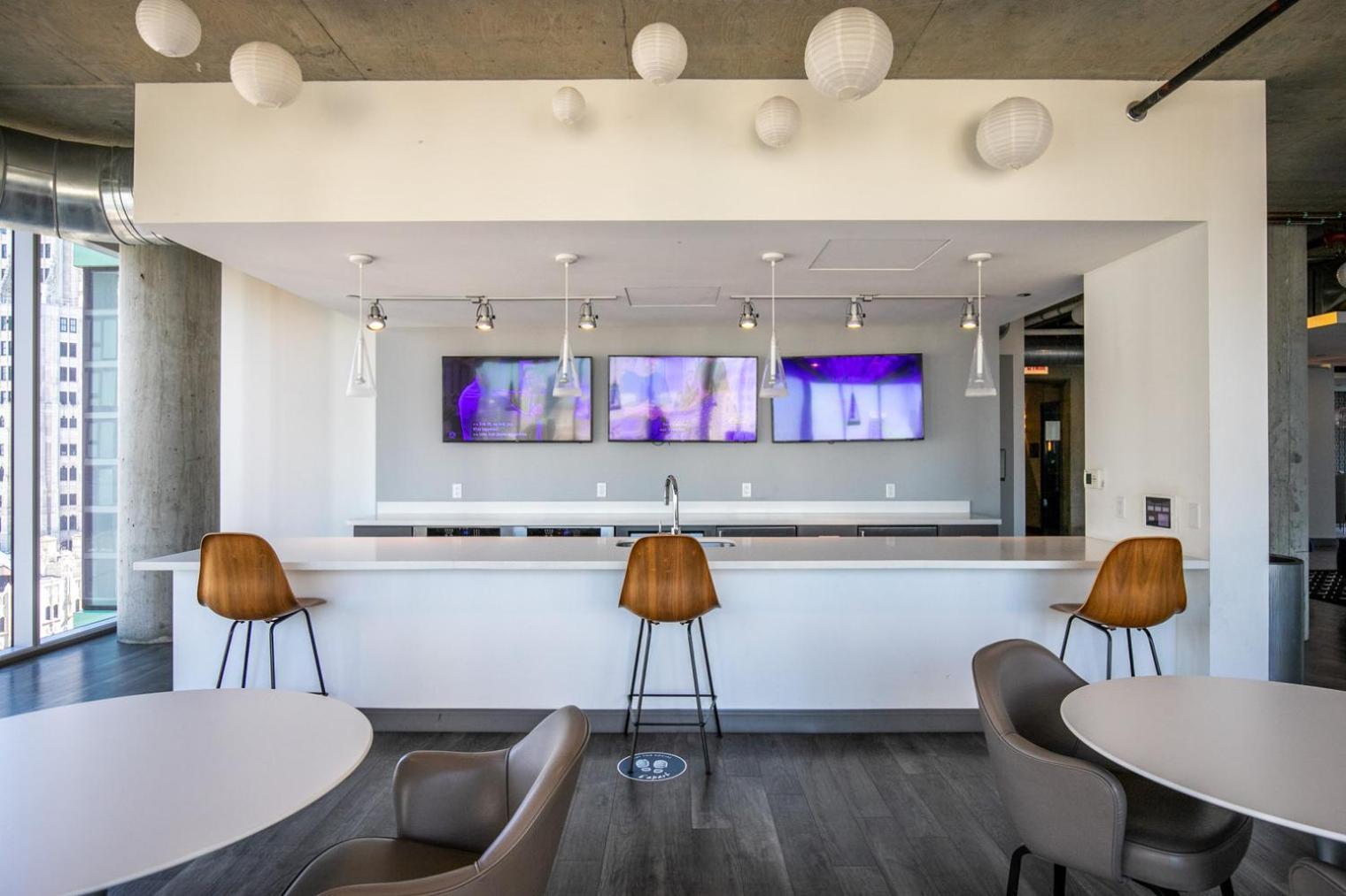 Blueground The Loop Pool Gym Nr Willis Chi-1177 Chicago