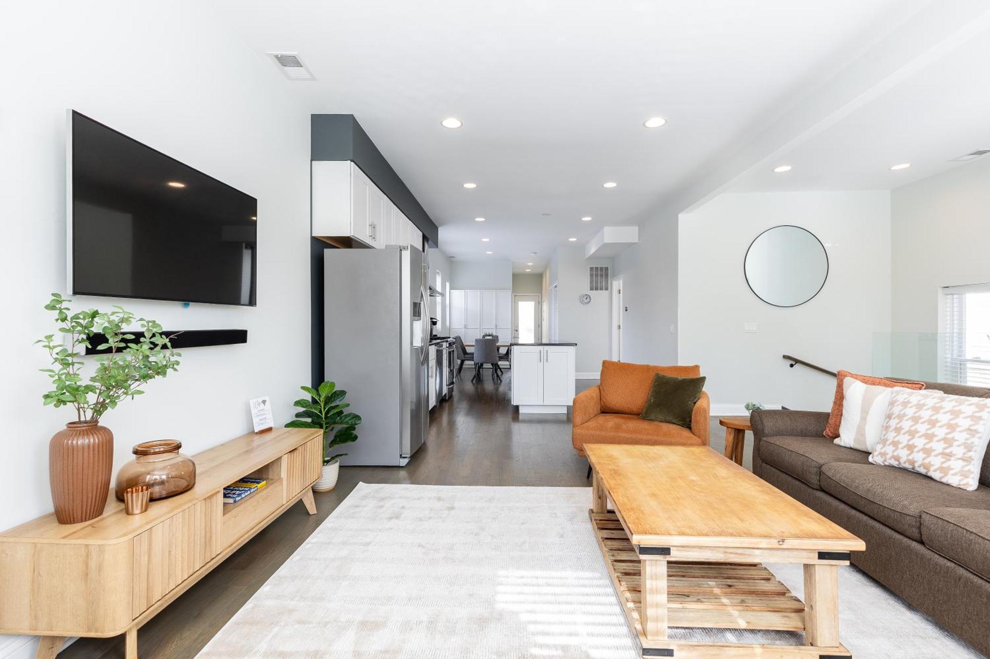 Uptown Bright & Modern - Steps To Lake, Train, Amazing Food & Free Parking Chicago