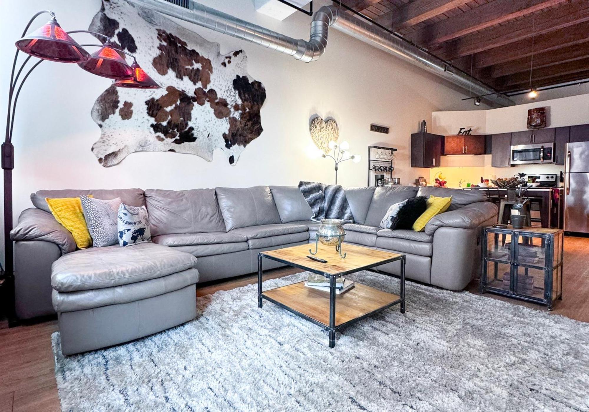 Luxery - Themed Units! Close To Downtown, Mccormick Place & Wintrust Arena