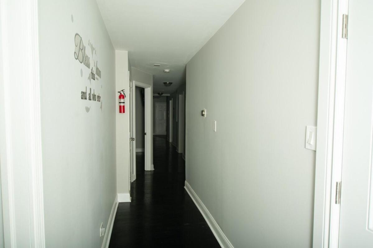 Apartment 7 Star The Malia Oasis 3br 1 Half Bath Office Space *