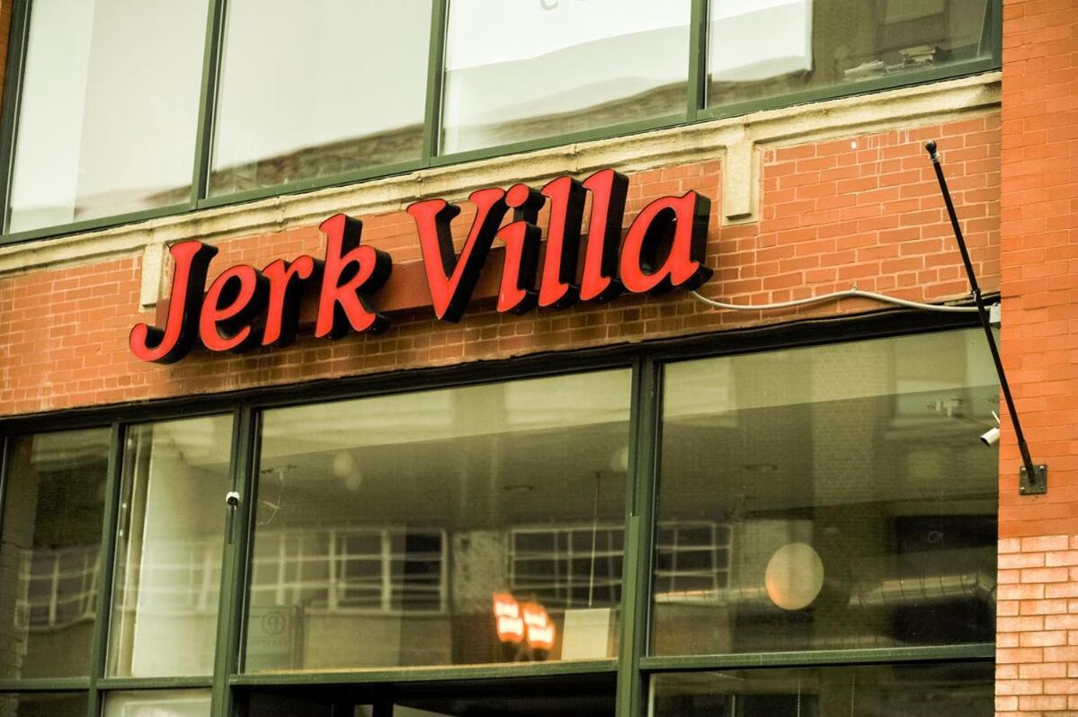 7 Star The Malia Oasis 3br 1 Half Bath Office Space Apartment