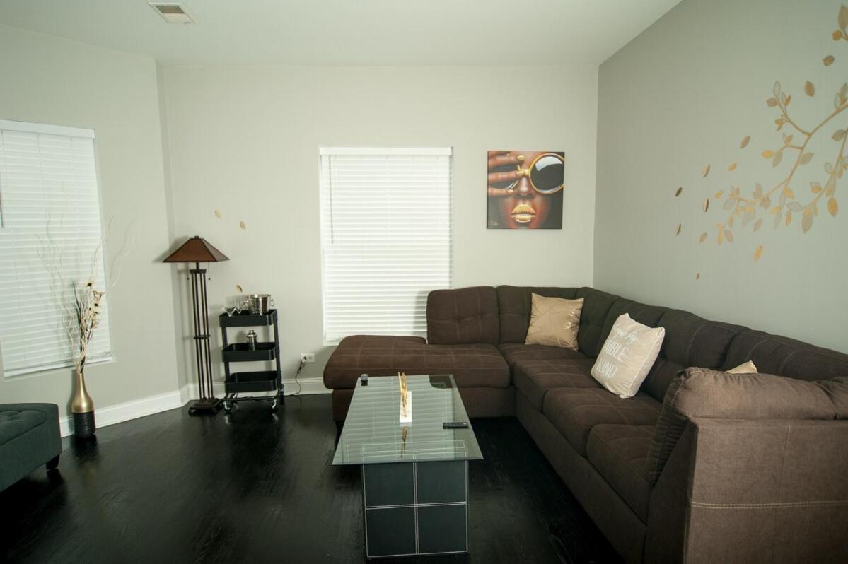 Apartment 7 Star The Malia Oasis 3br 1 Half Bath Office Space *