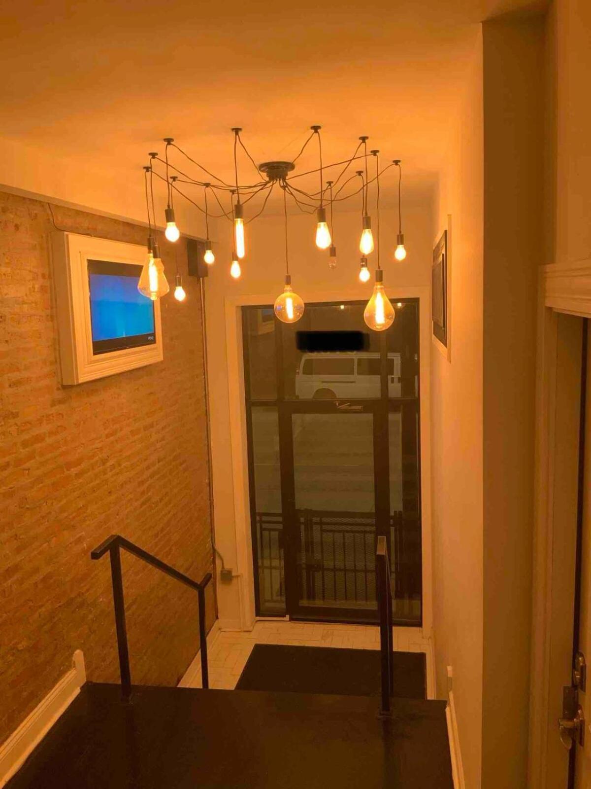 7 Star The Malia Oasis 3br 1 Half Bath Office Space * Chicago