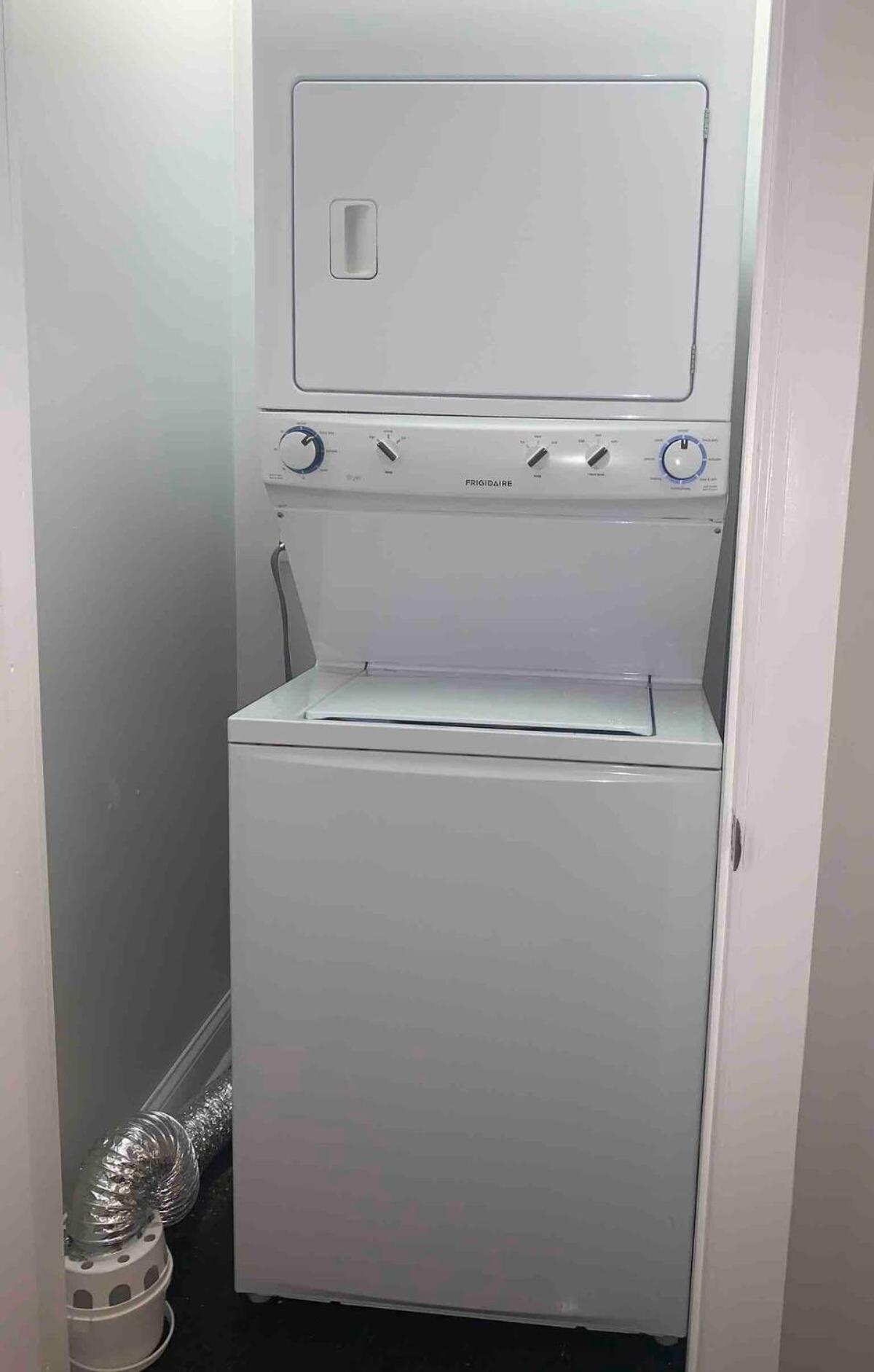 Apartment 7 Star The Malia Oasis 3br 1 Half Bath Office Space Chicago