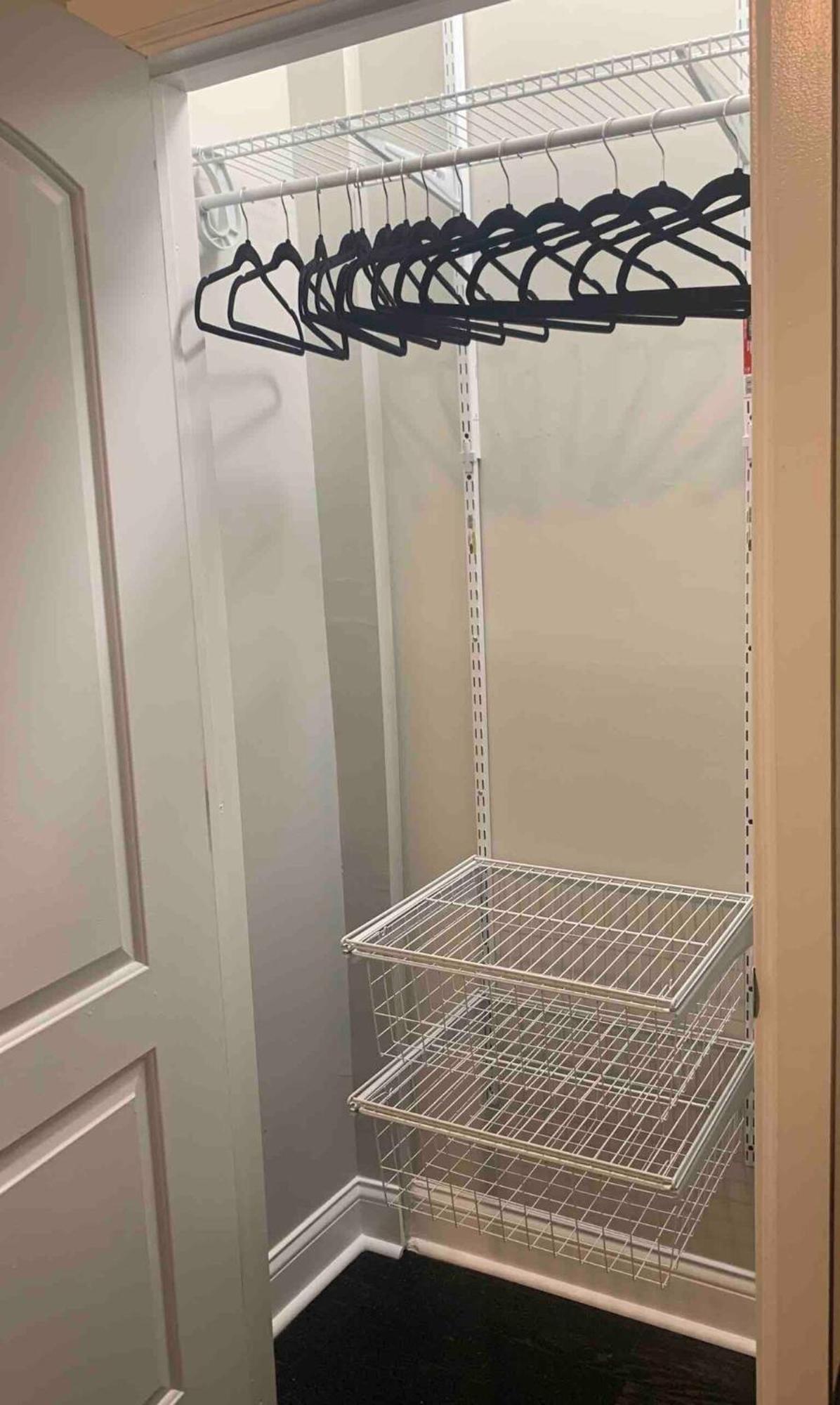 7 Star The Malia Oasis 3br 1 Half Bath Office Space Apartment *