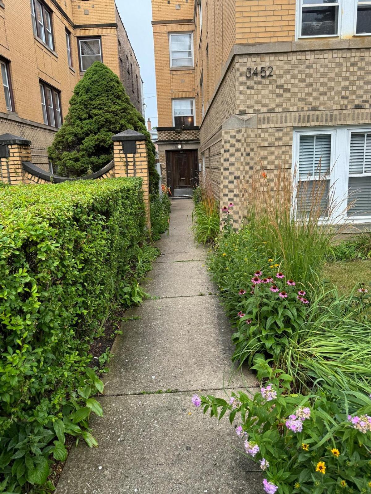 Apartment Modern In Trendy Avondale Neighborhood With Free Parking *