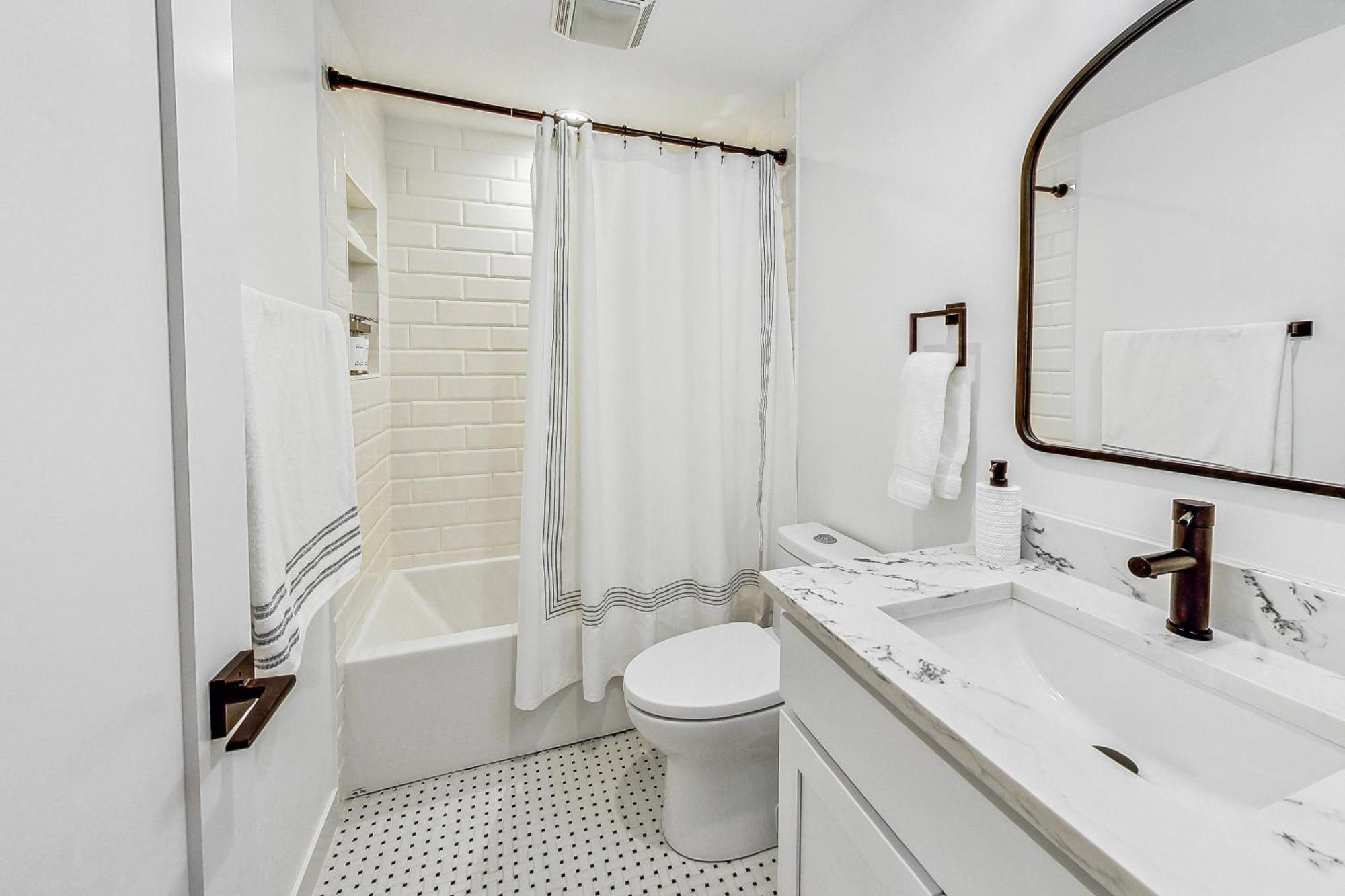 Apartment Luxurious Lincoln Park With Gourmet Kitchen Chicago