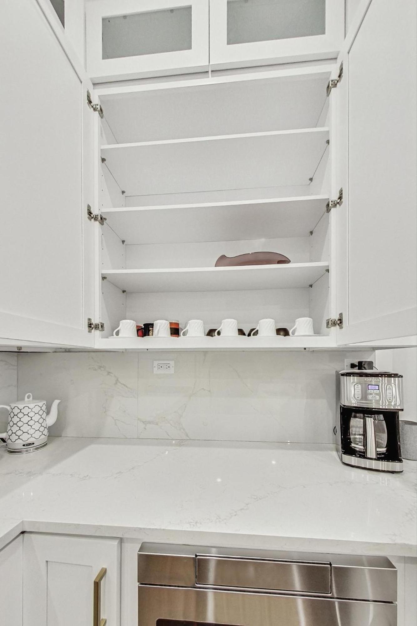 Luxurious Lincoln Park With Gourmet Kitchen