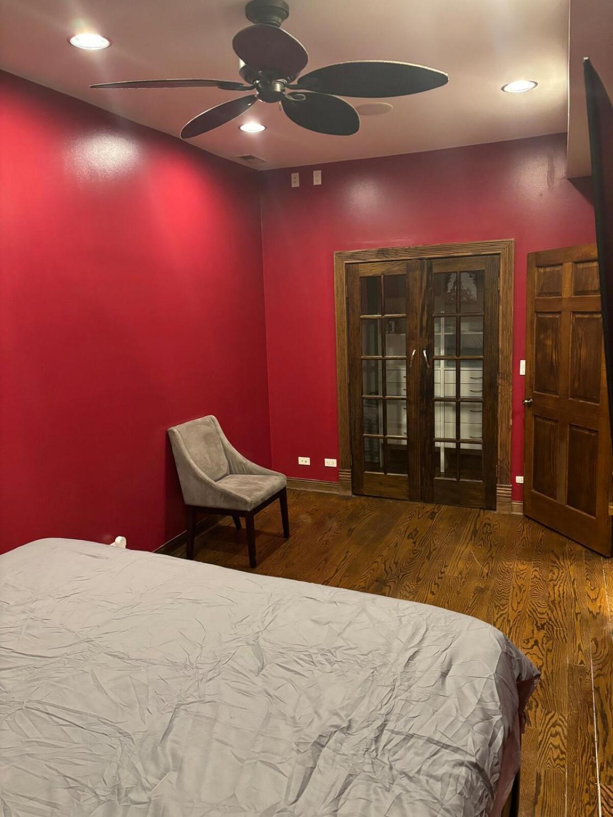 Wicker Park Loft Style Apartment *