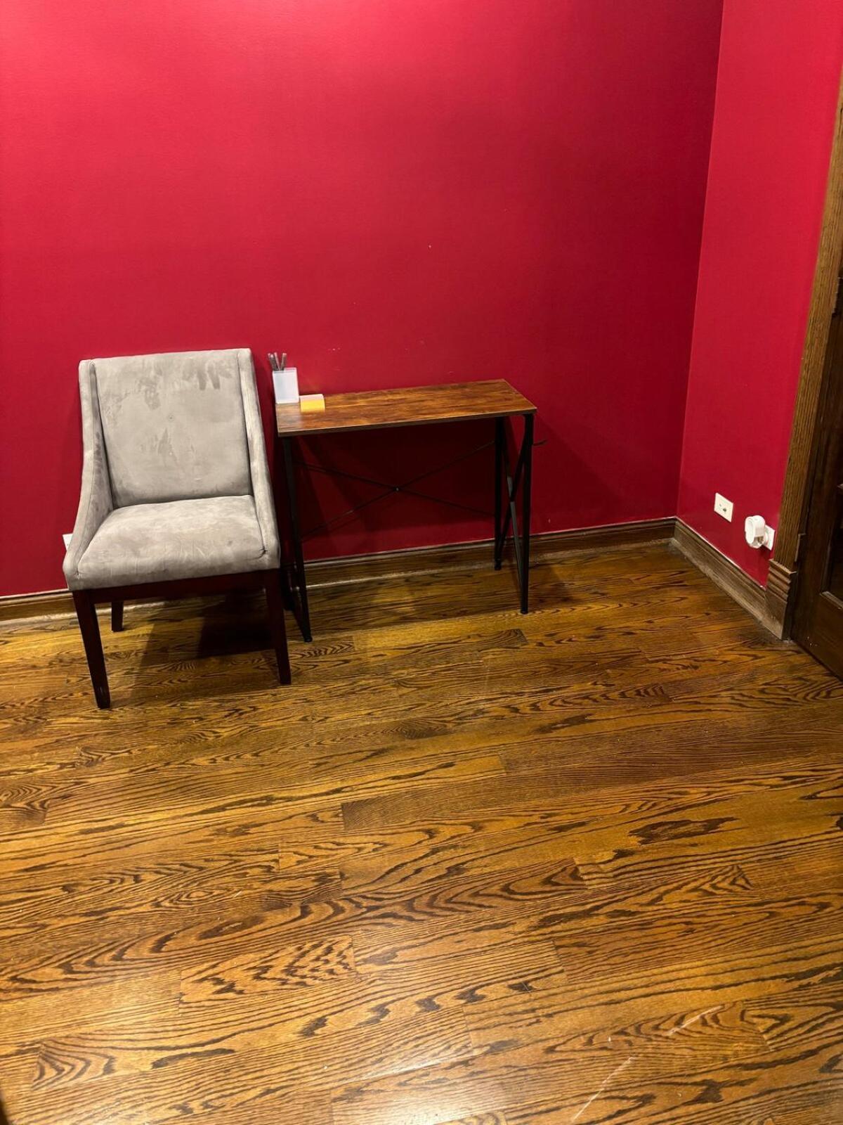 Wicker Park Loft Style Apartment *