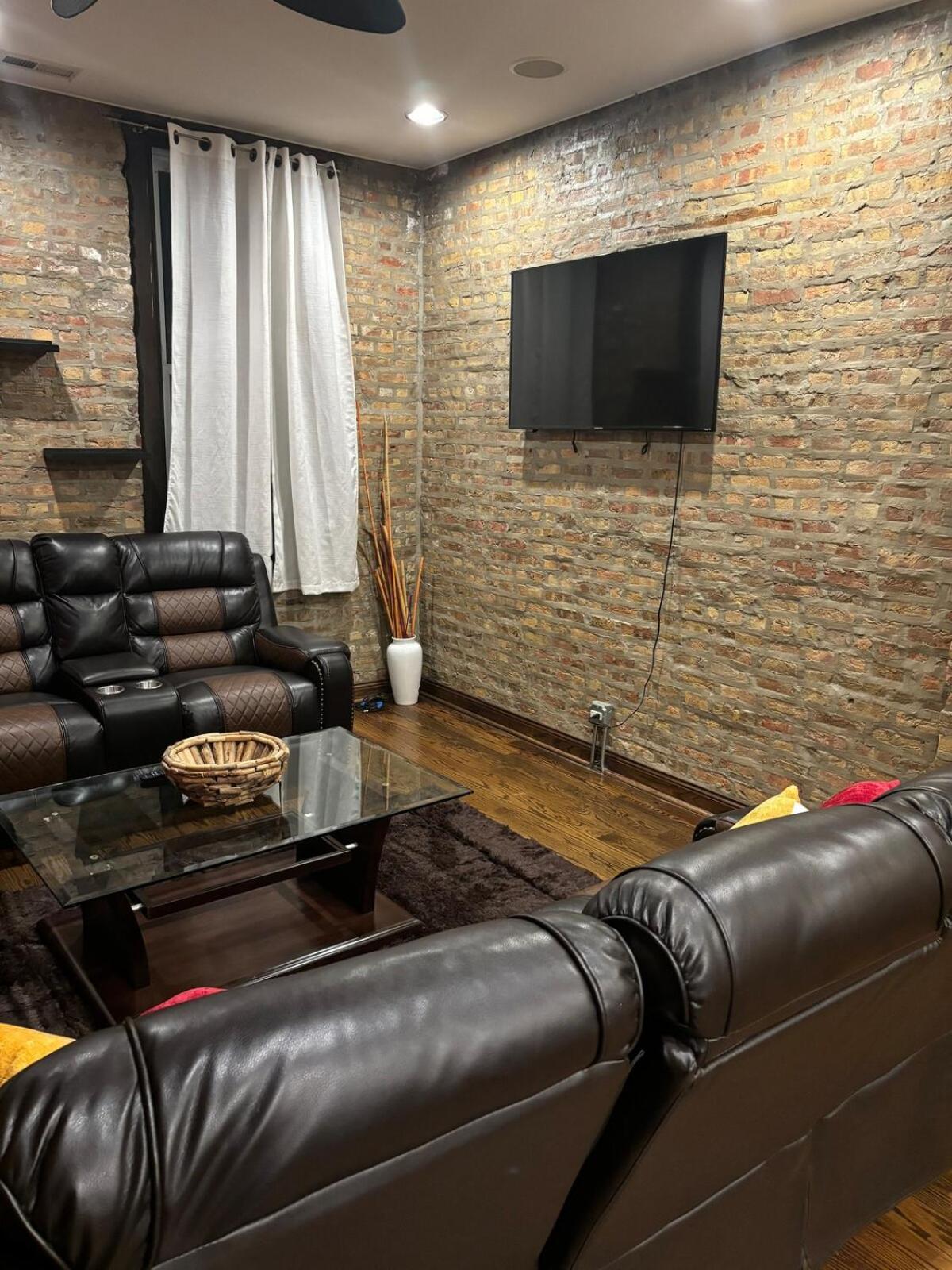 Wicker Park Loft Style *