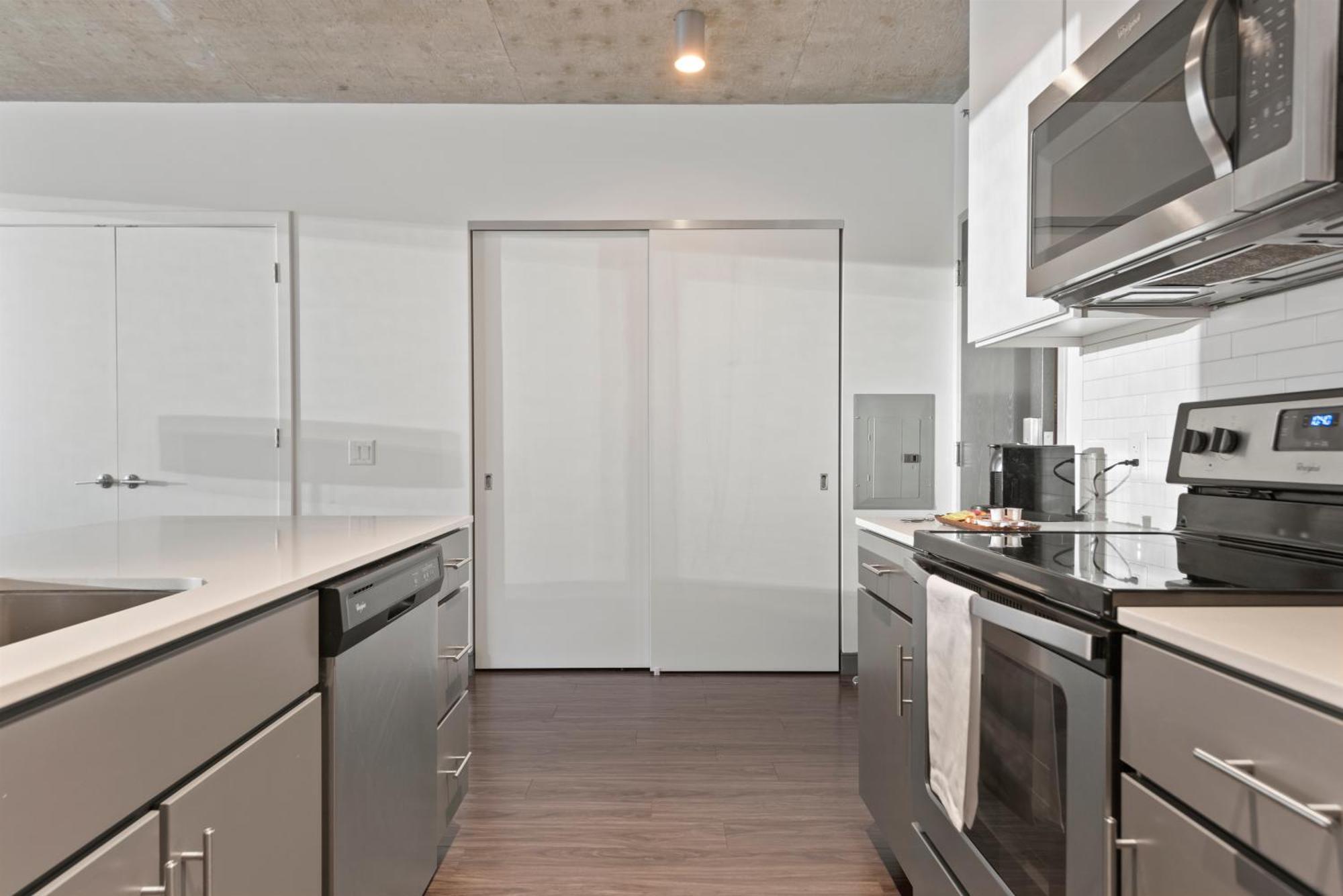 Apartment Linea Luxury Living With Indoor Pool And Rooftop Views In The Loop *