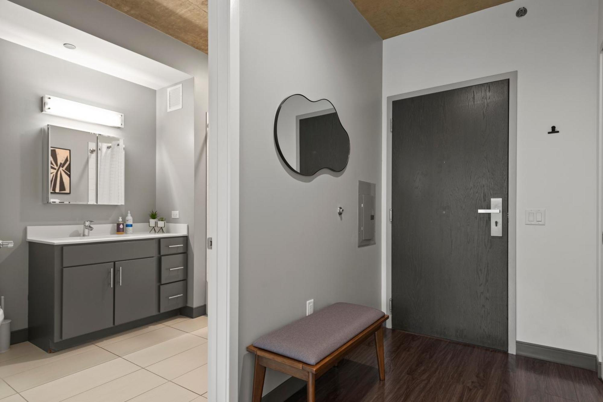 Linea Luxury Living With Indoor Pool And Rooftop Views In The Loop *