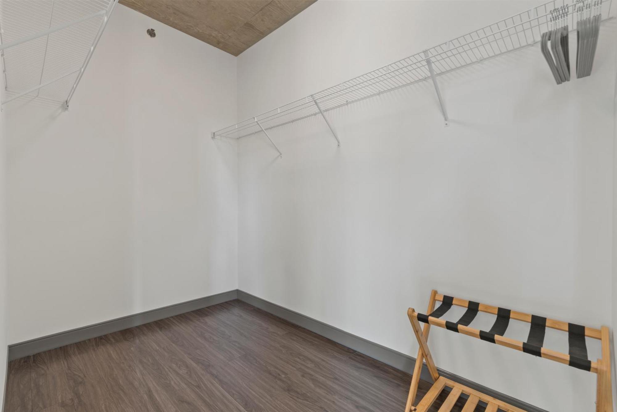 Linea Luxury Living With Indoor Pool And Rooftop Views In The Loop Chicago