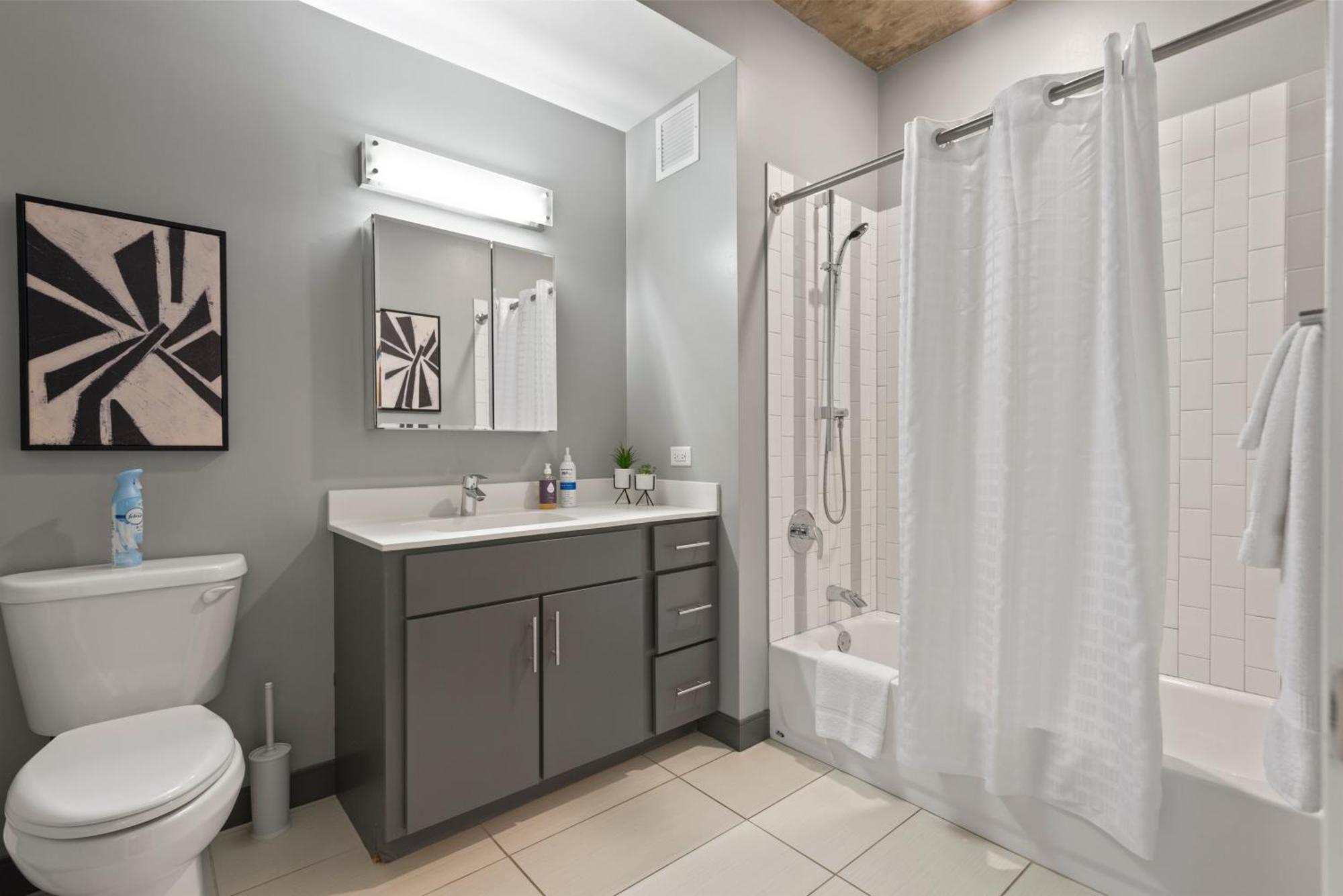 Linea Luxury Living With Indoor Pool And Rooftop Views In The Loop